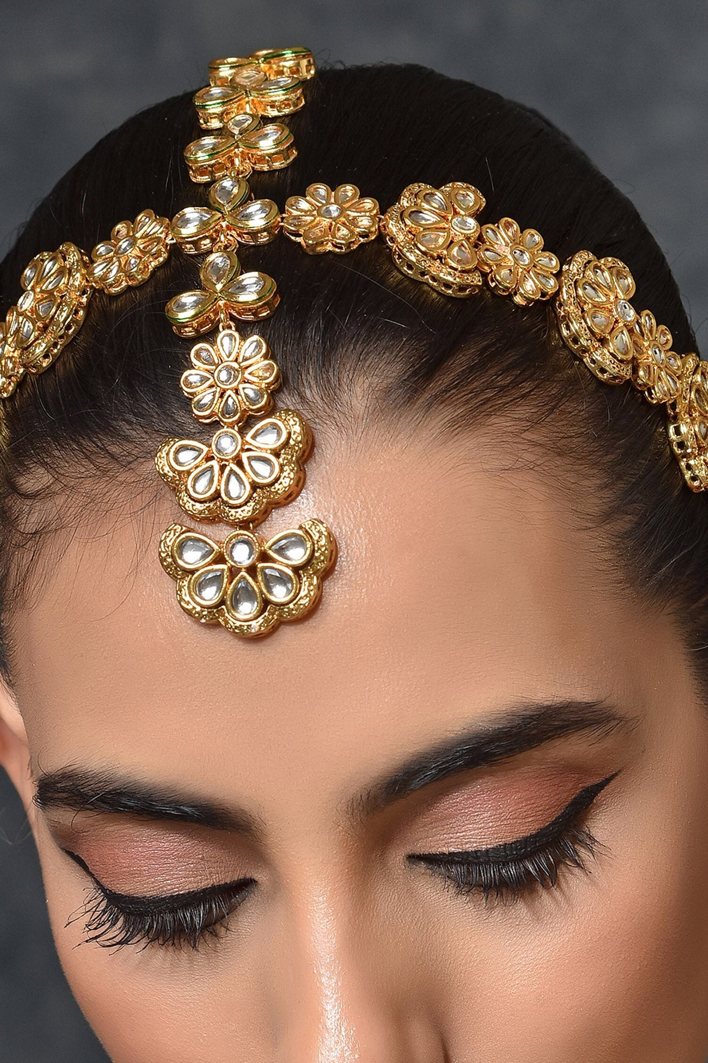 Kundan Floral Mathapatti