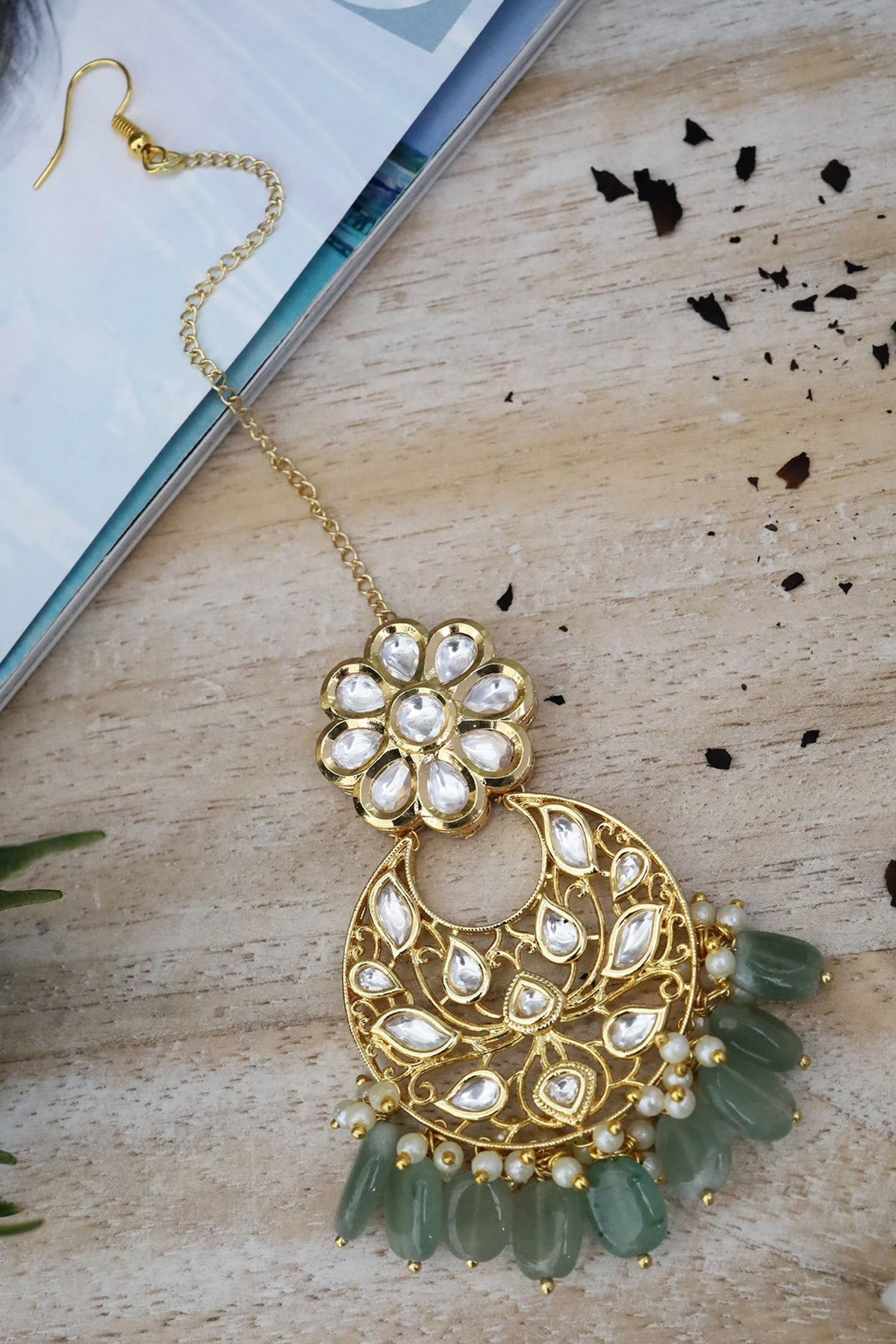 Green Kundan Maangtikka