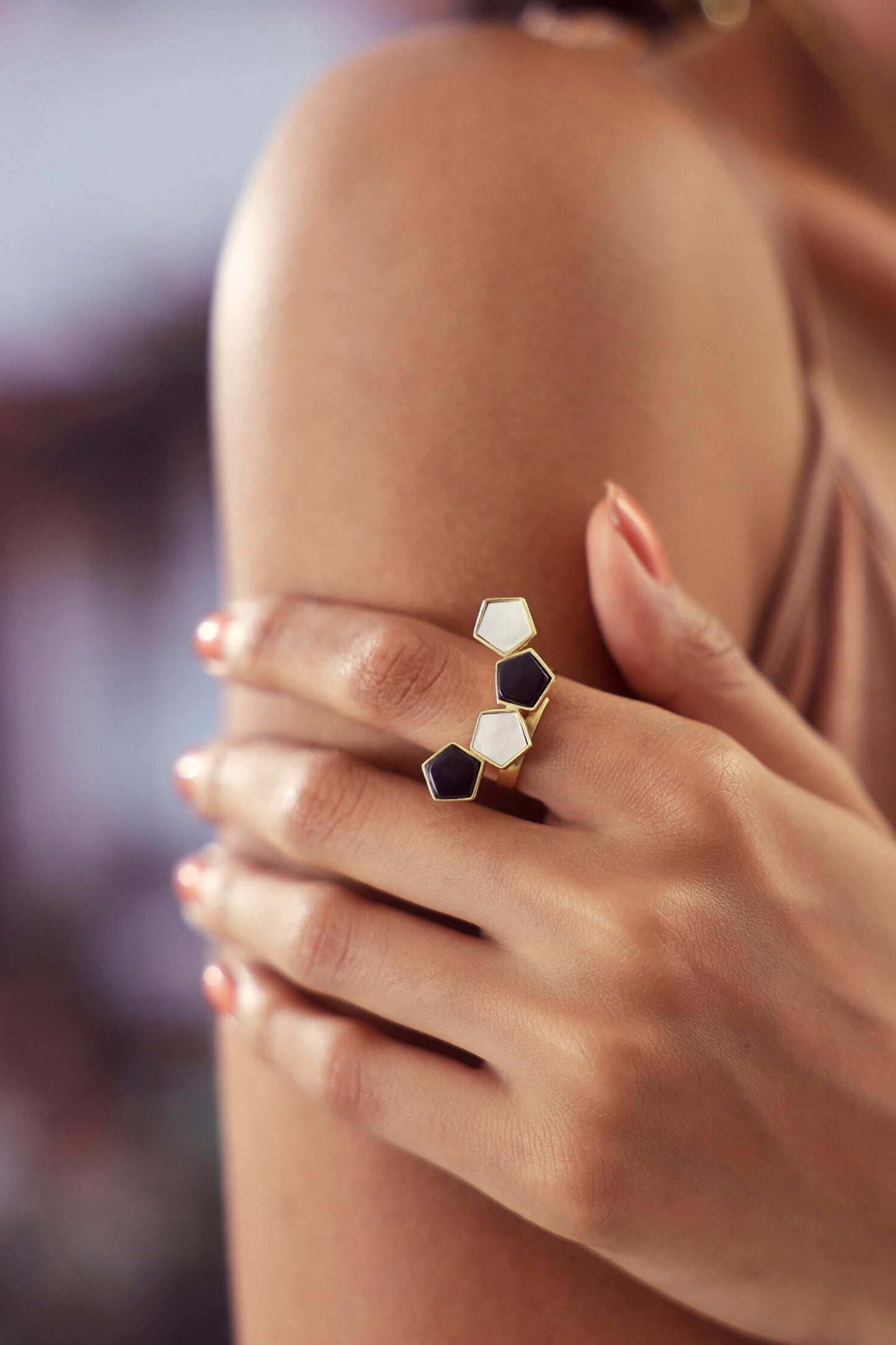 Arlo Geometric Pattern Ring