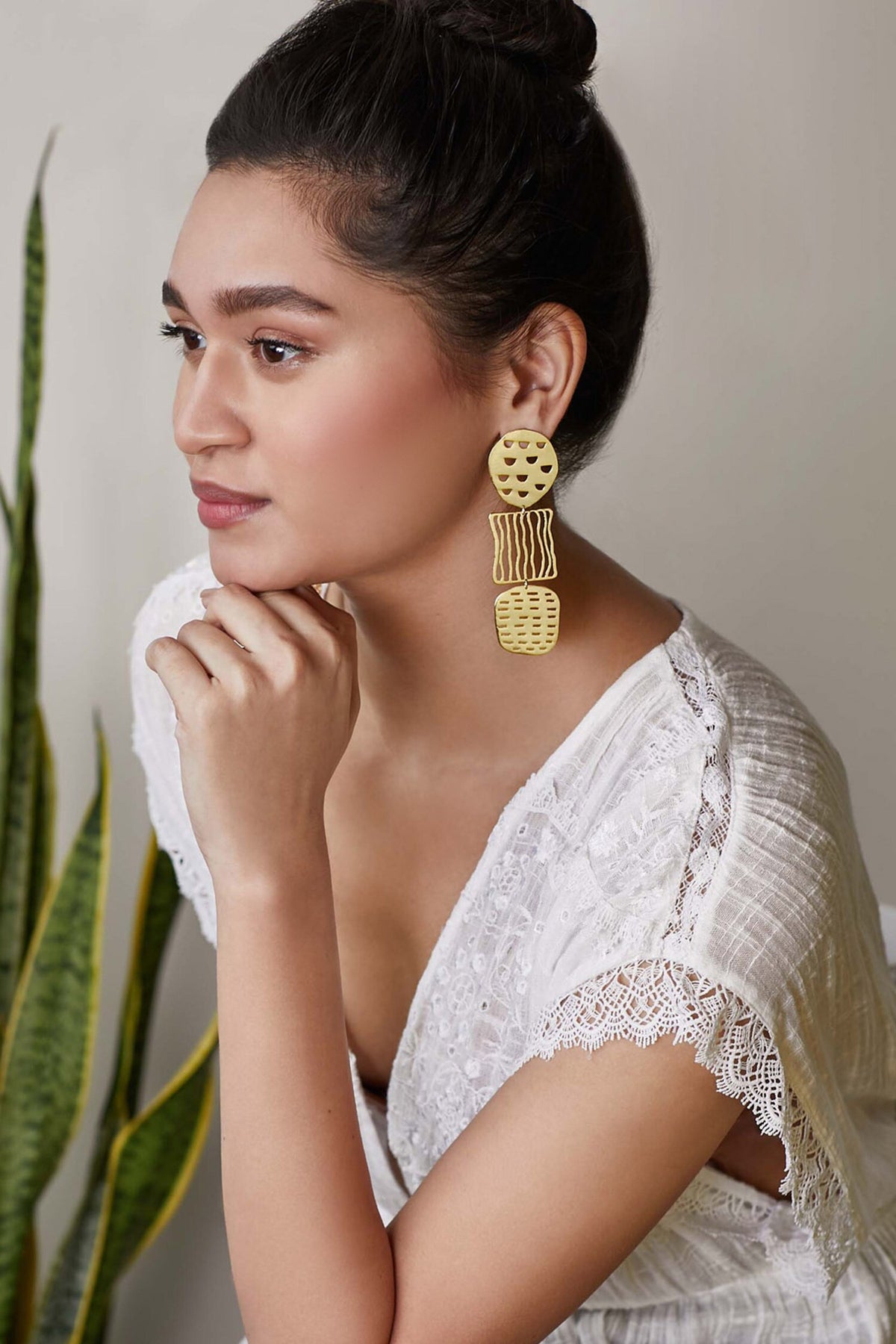 Tiered Geometric Danglers