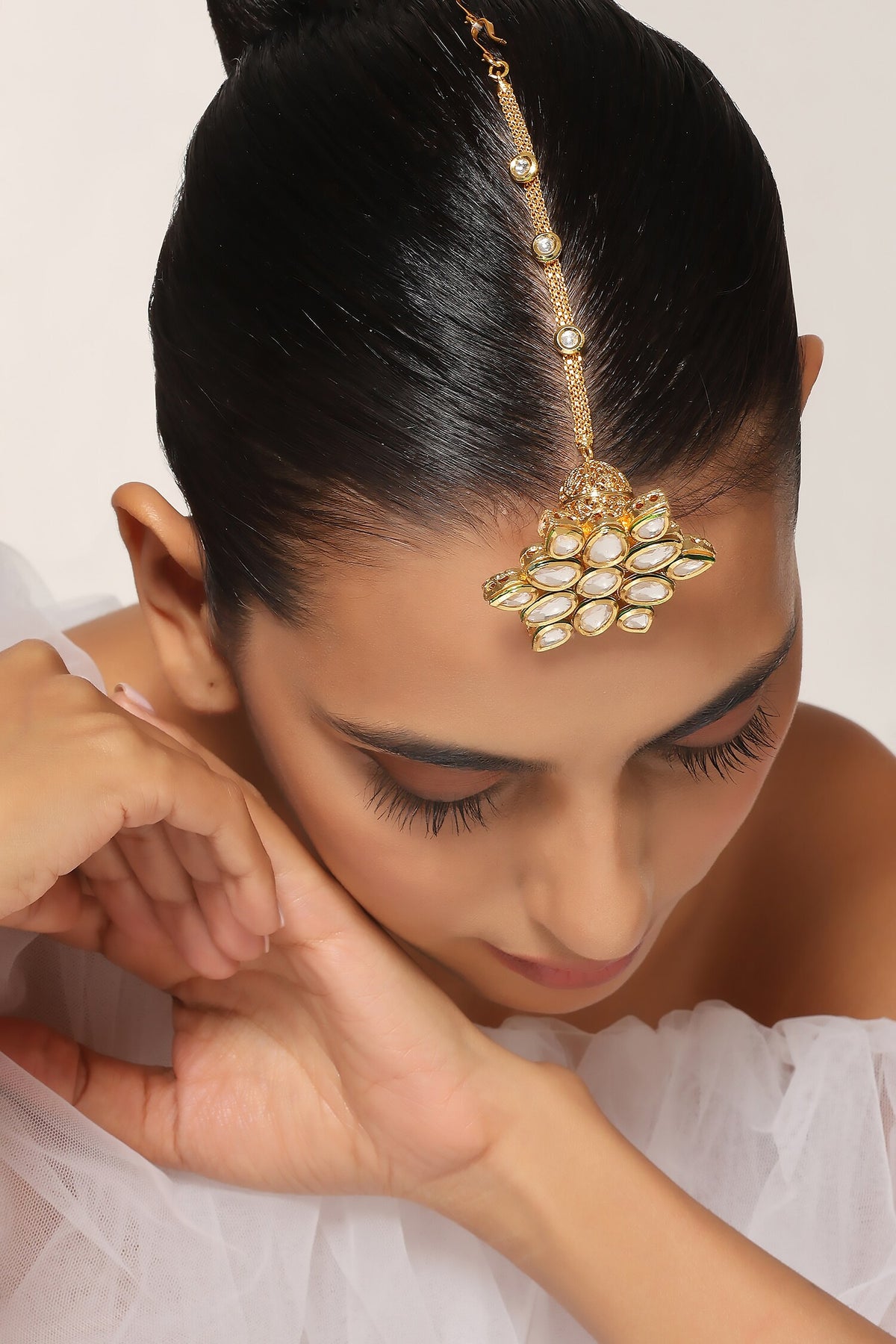 Floral Kundan Studded Maangtikka