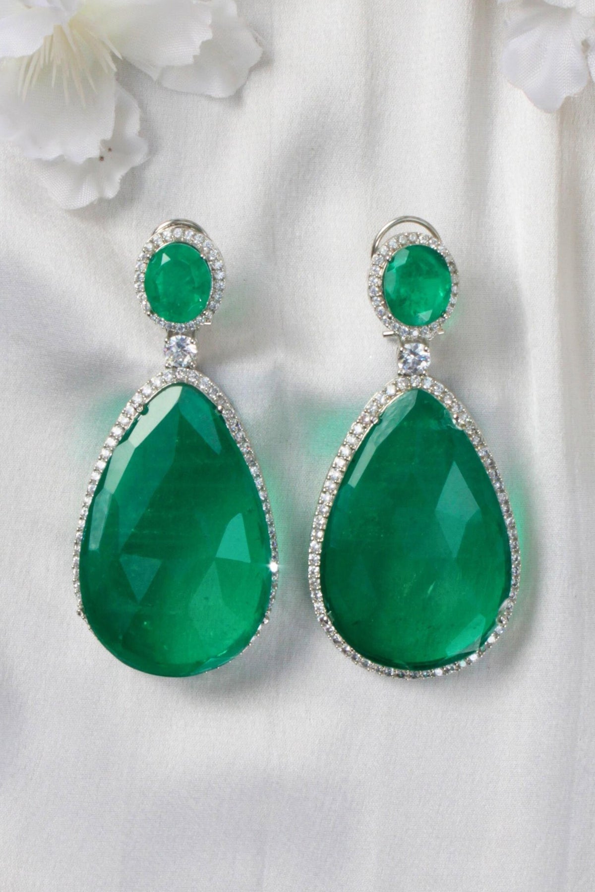 Zircon Embellished Stud Earrings