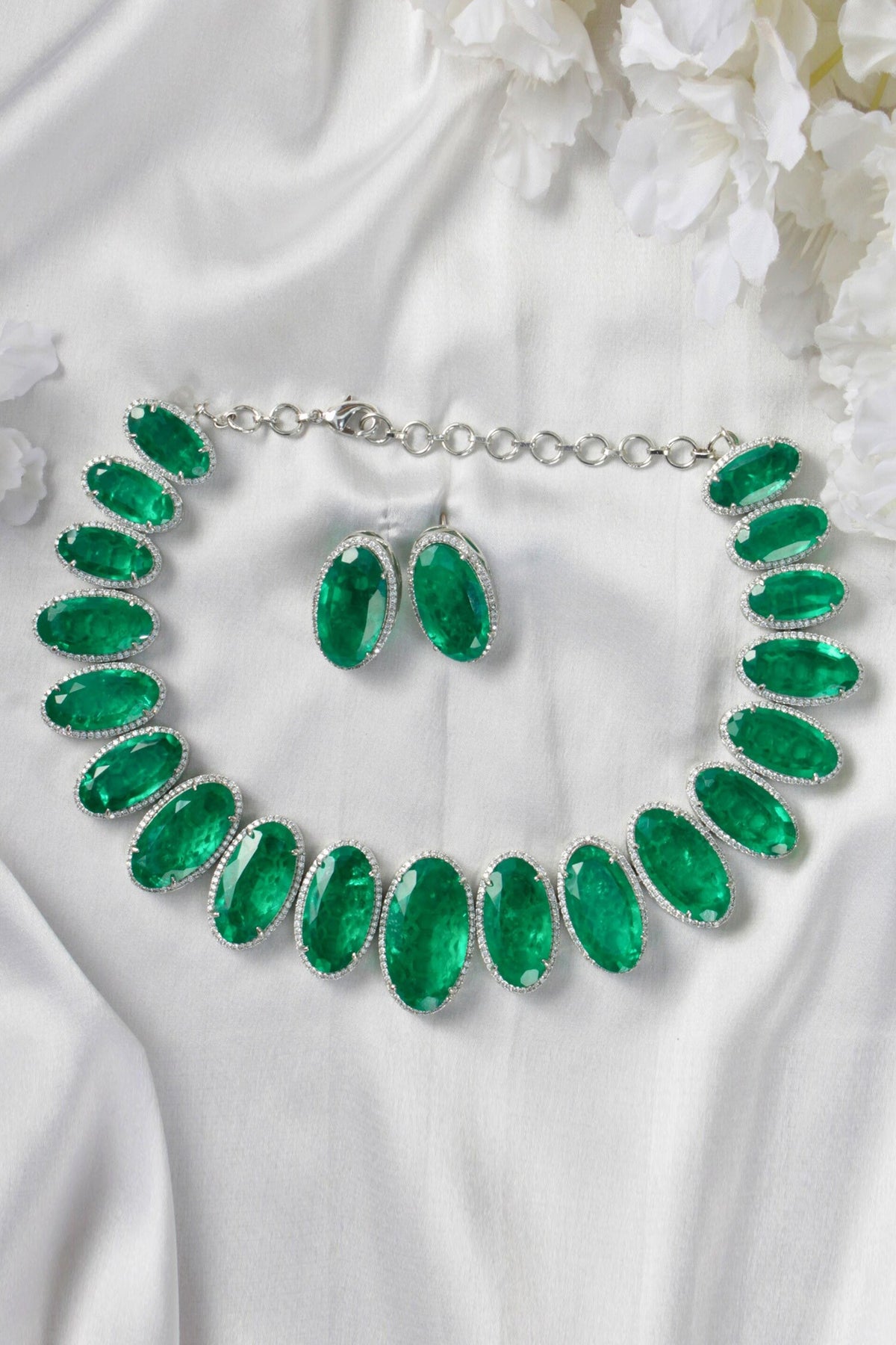 Emerald Embellished Necklace Set