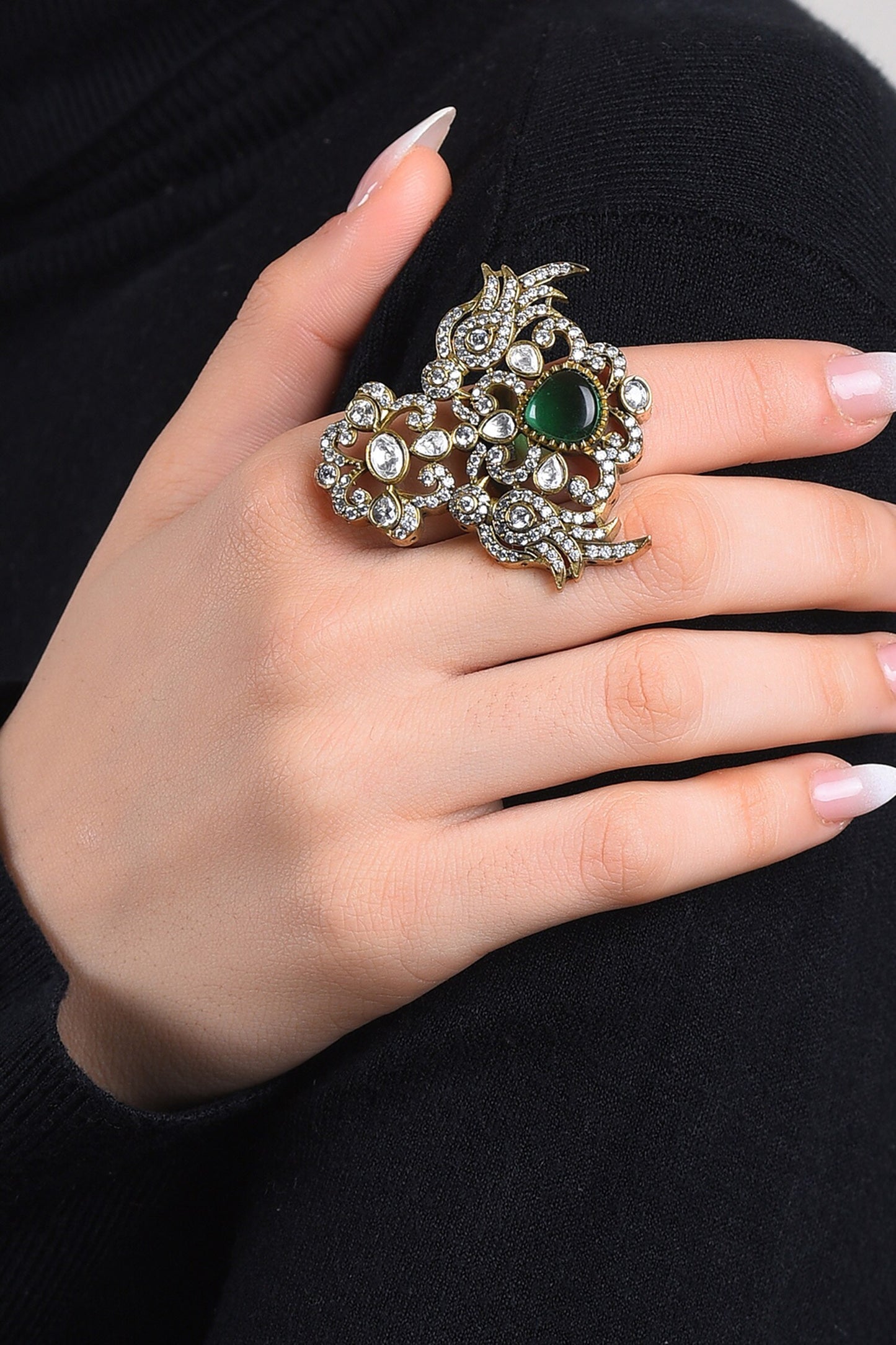 Mawya Antique Embellished Ring