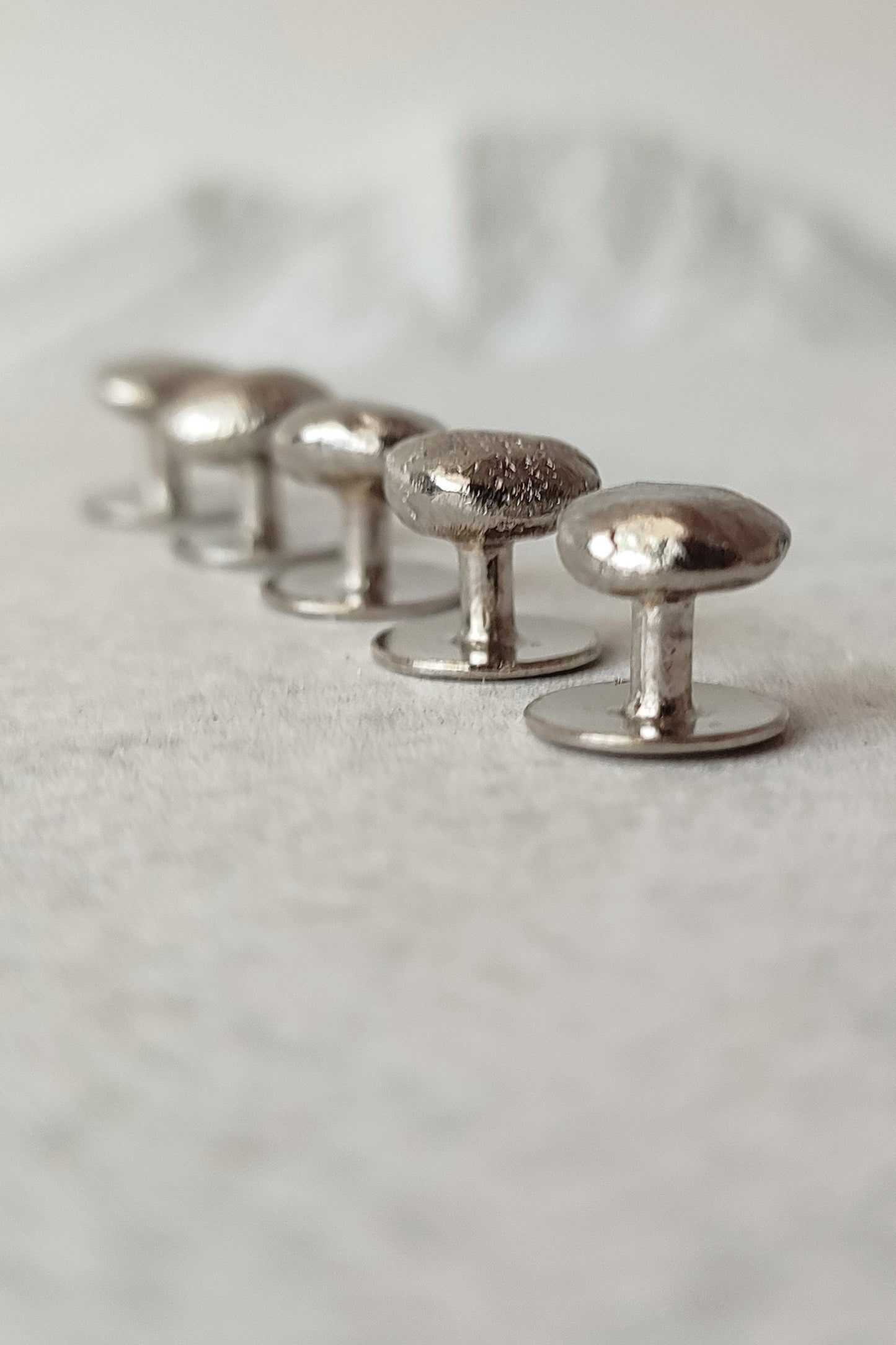 Iris Circle Shaped Buttons - Set of 5
