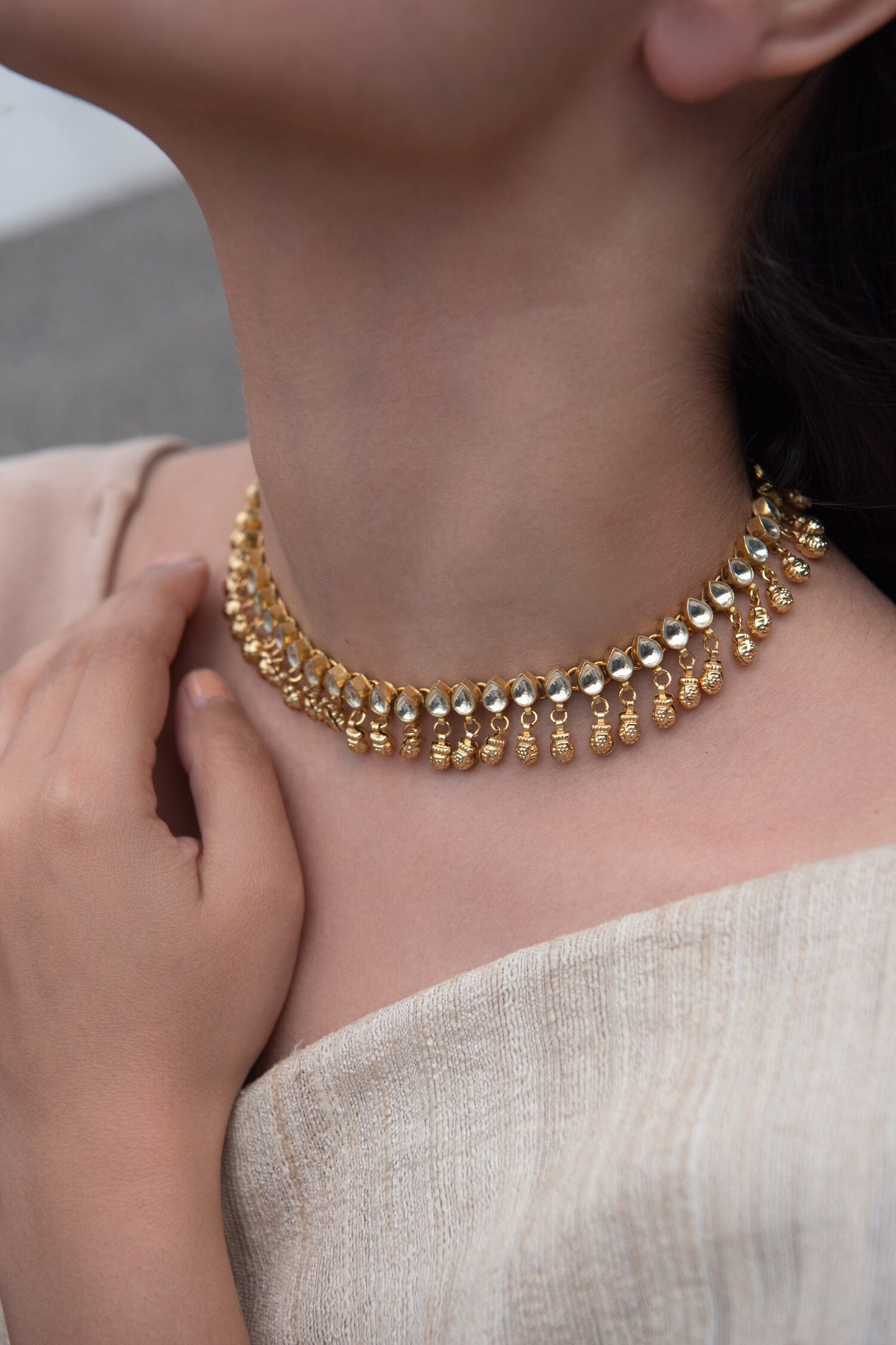 Embellished Floral Choker Necklace