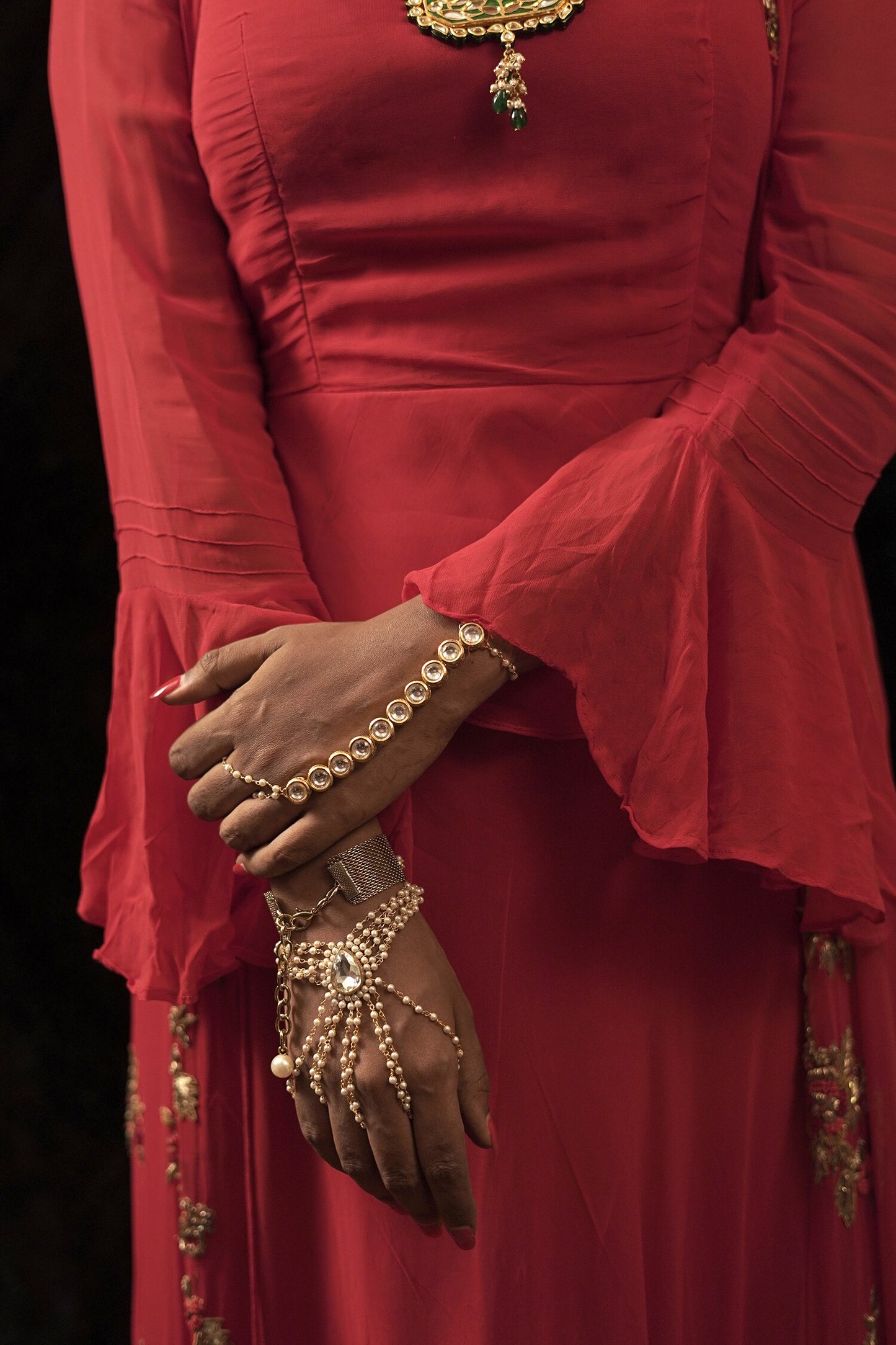 Pearls Beaded Haathpaan