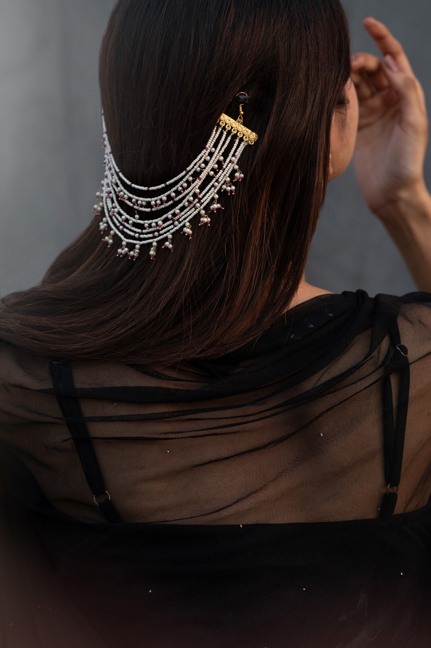 Shell Pearl Multi-Layer Braid Pin