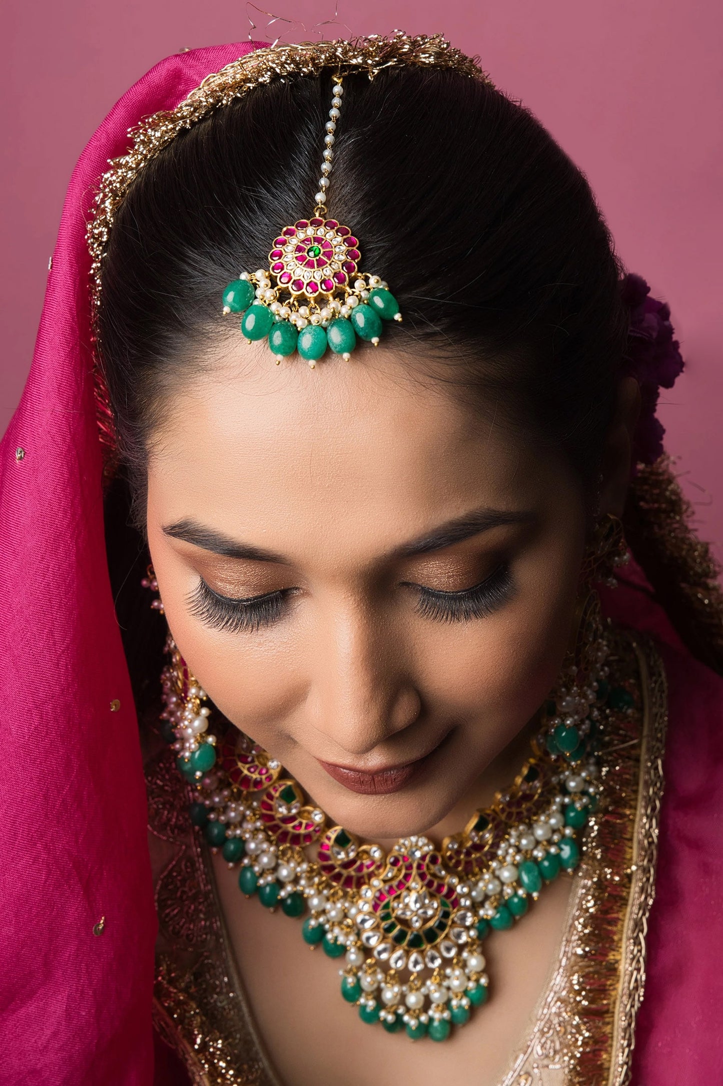 Aishwarya Kundan Embellished Choker Set