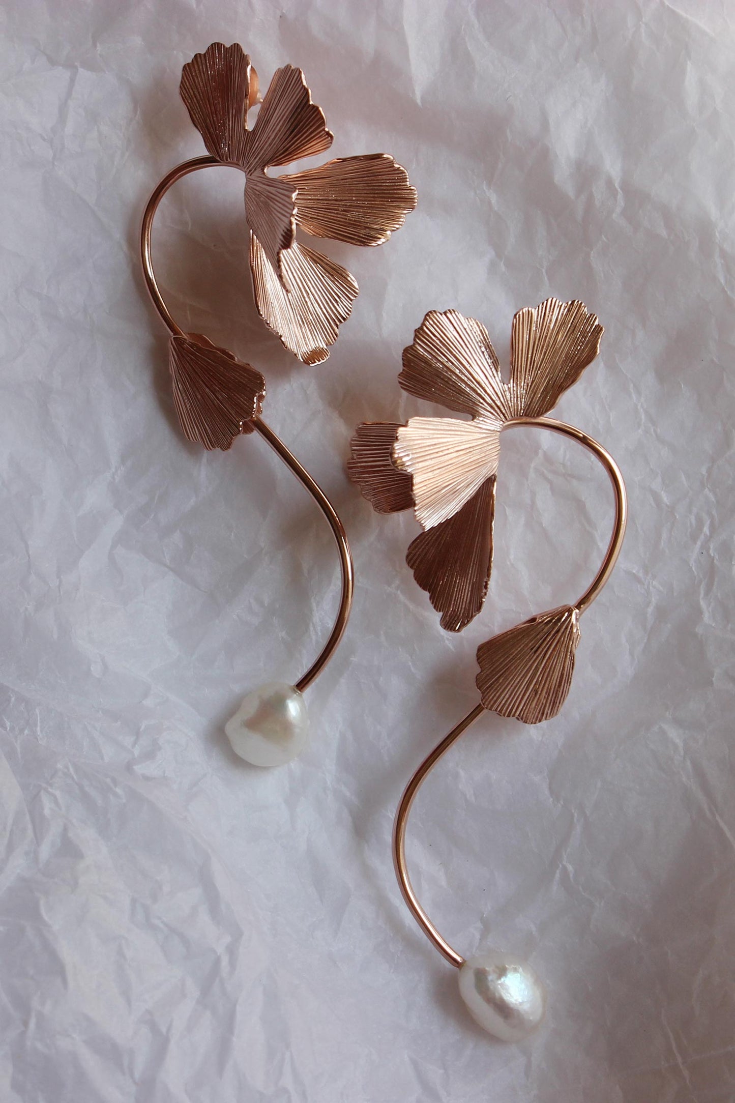 S Shape Belle Fiore Dangler Earrings