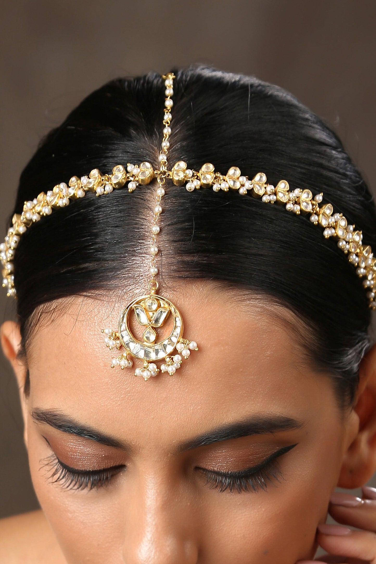 Kundan Embellished Mathapatti