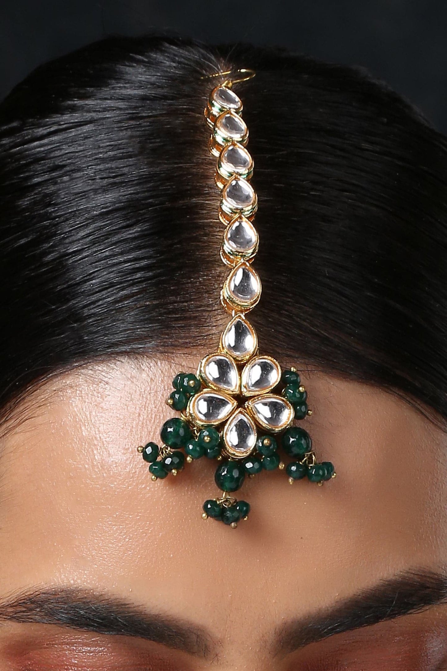 Flower Shaped Maangtikka