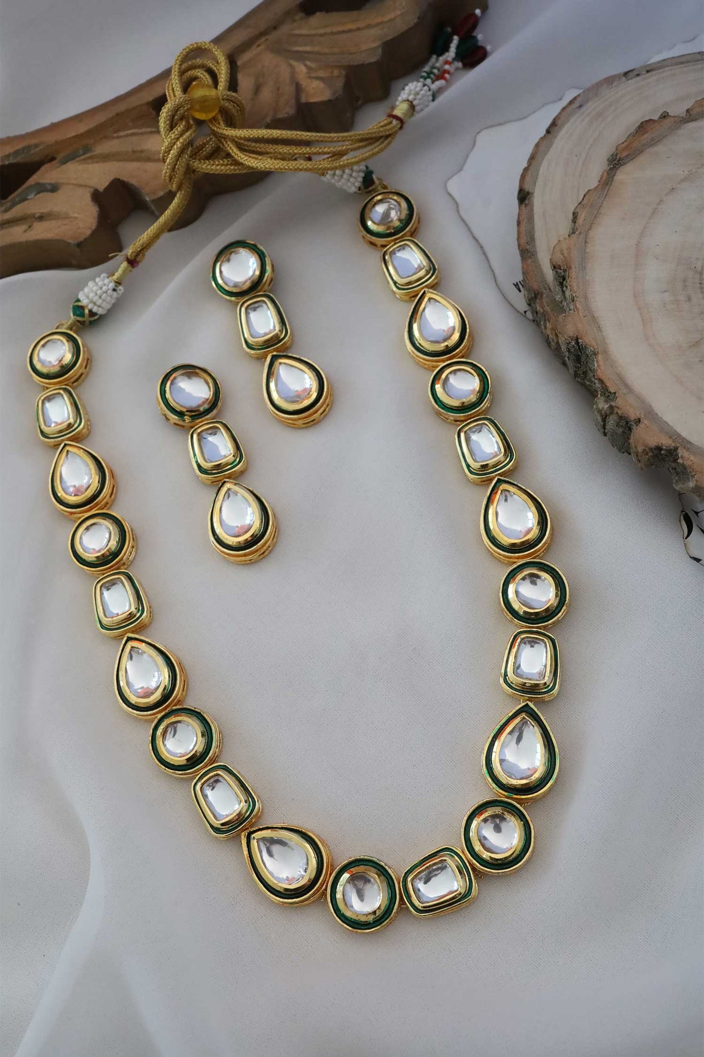 Geometric Carved Necklace Set