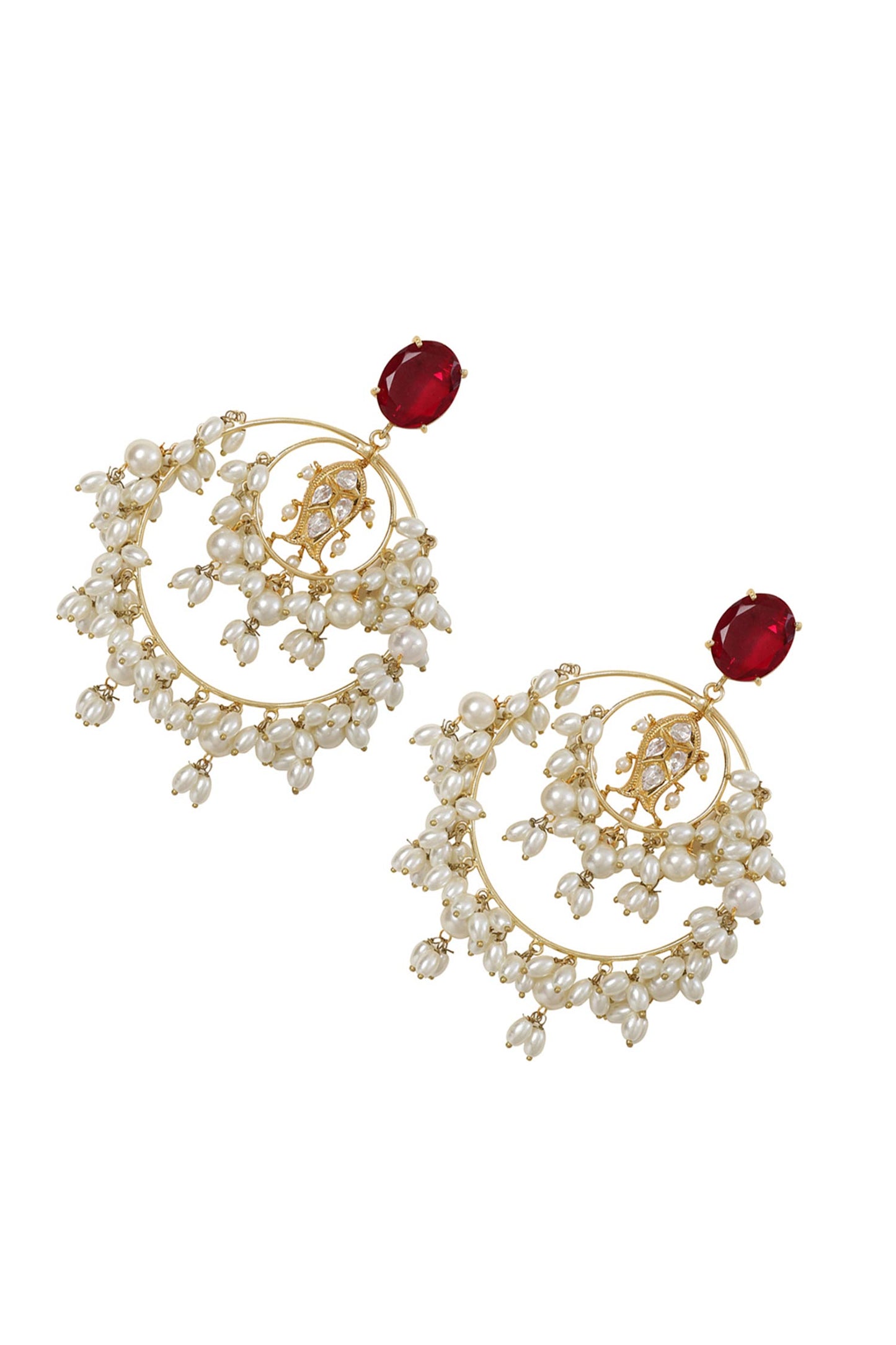 Le Avyay Pearl Chandbalis