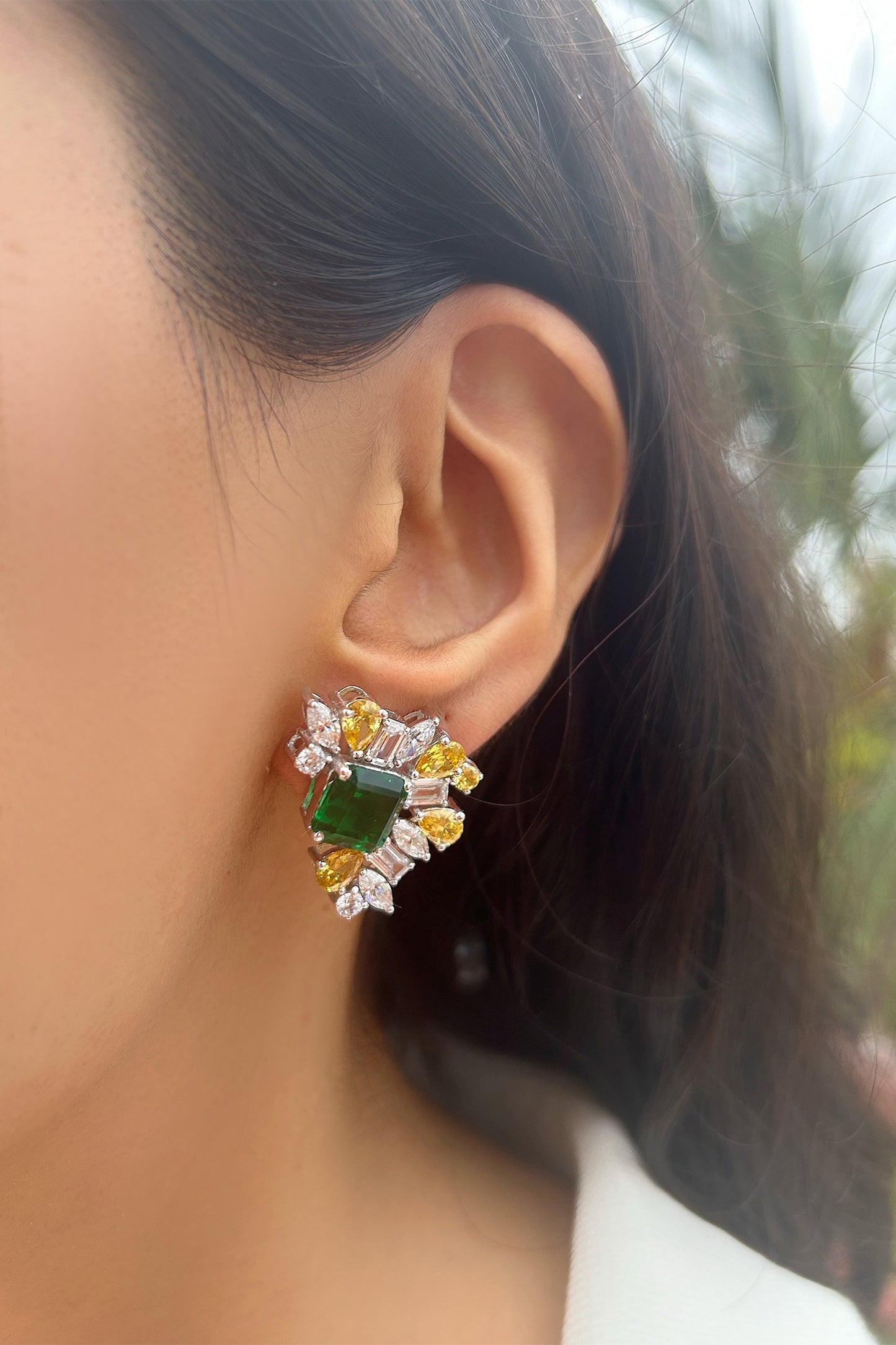 Emineo Florin Studs