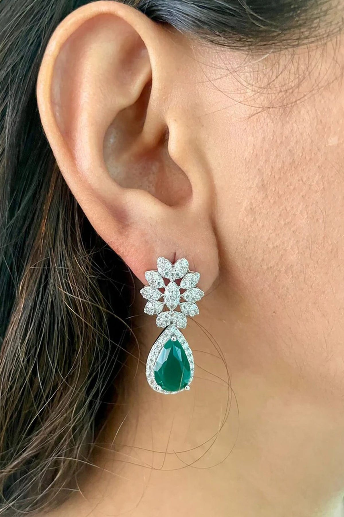 Pine Drop Shaped Necklace Set