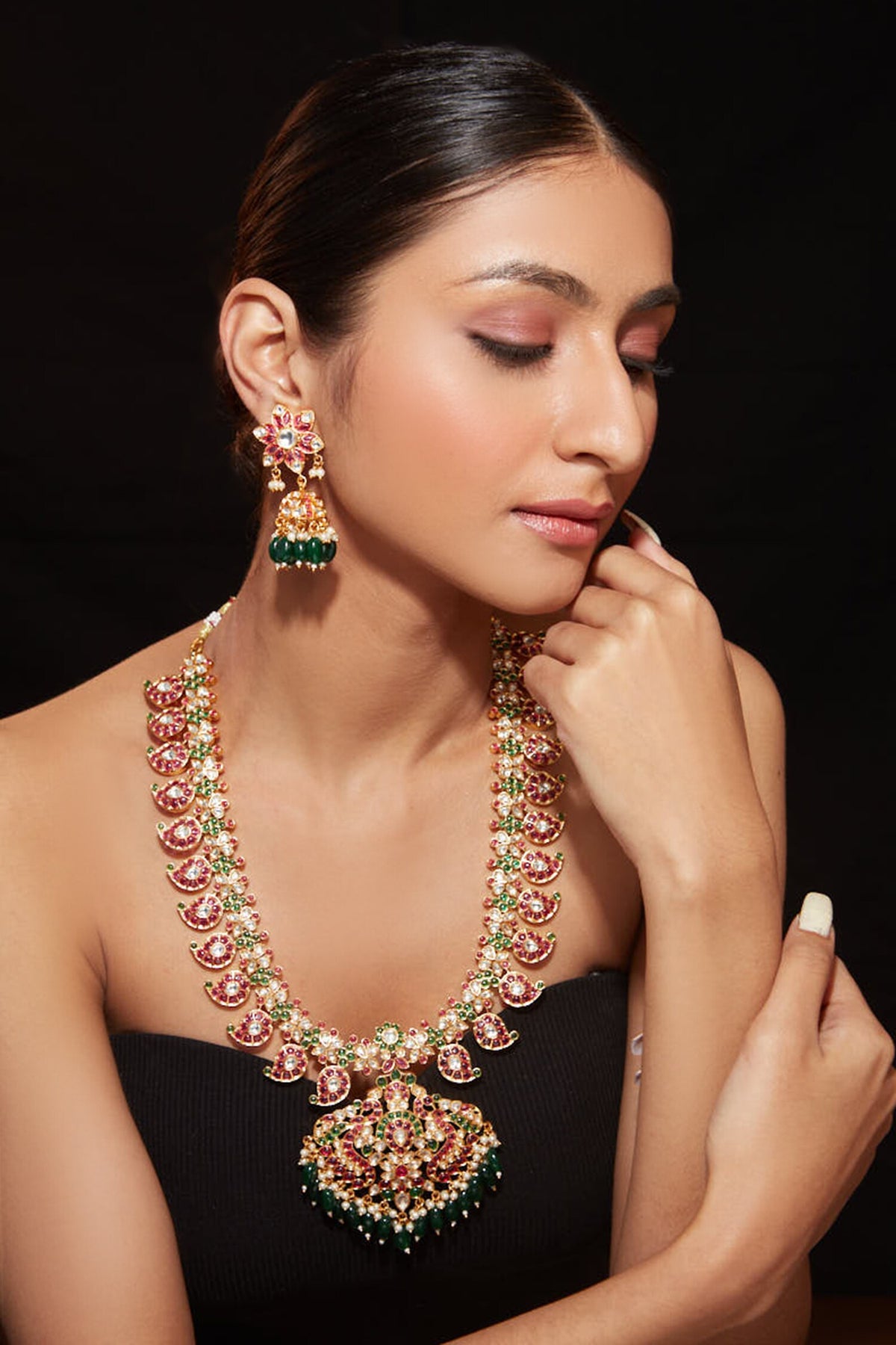 Multi Color Floral Paisley Necklace Set