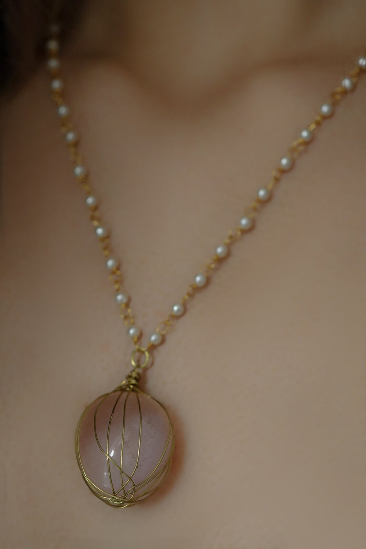Rose Quartz Embellished Pendant Chain