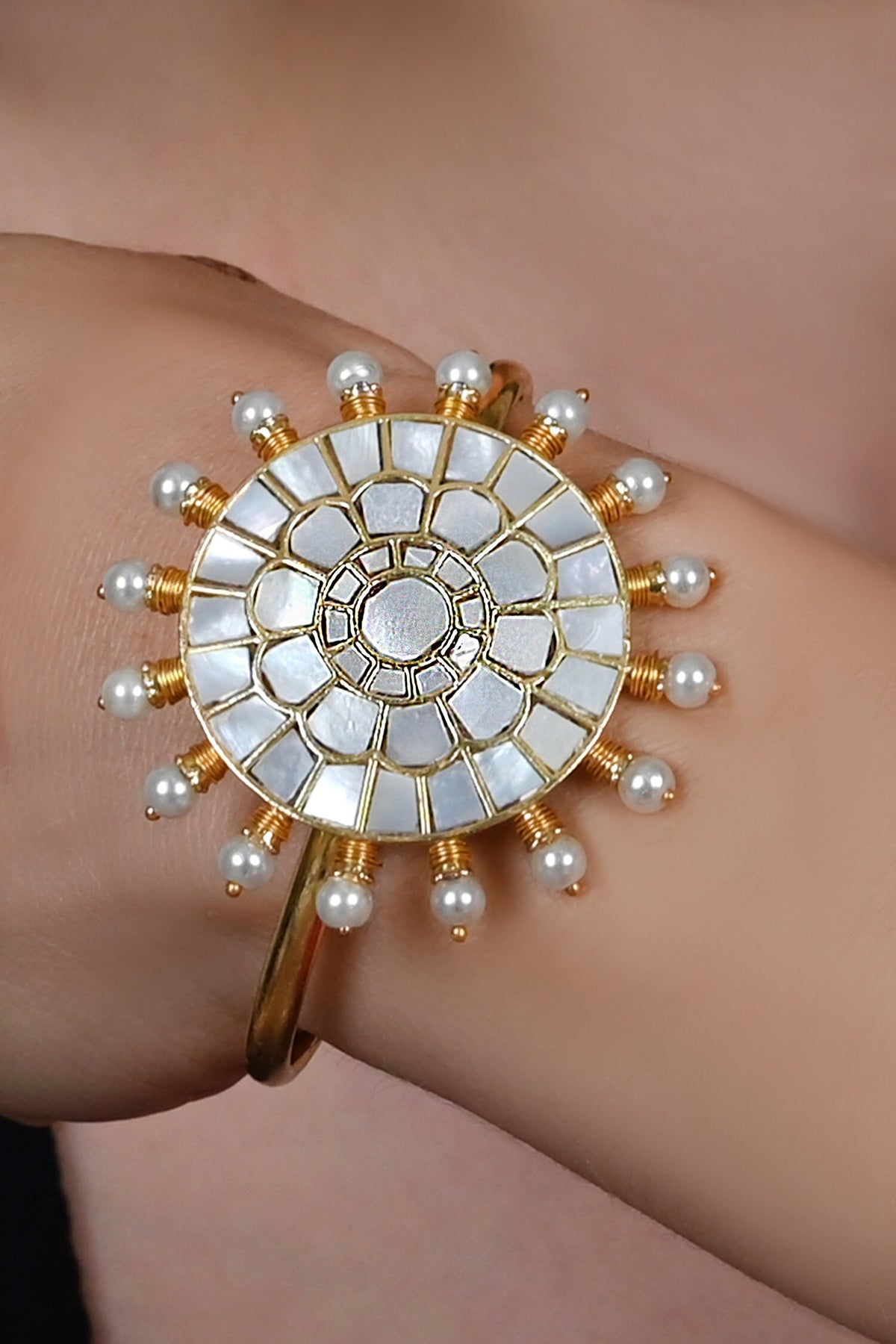 Kundan Pearl Sun Bracelet