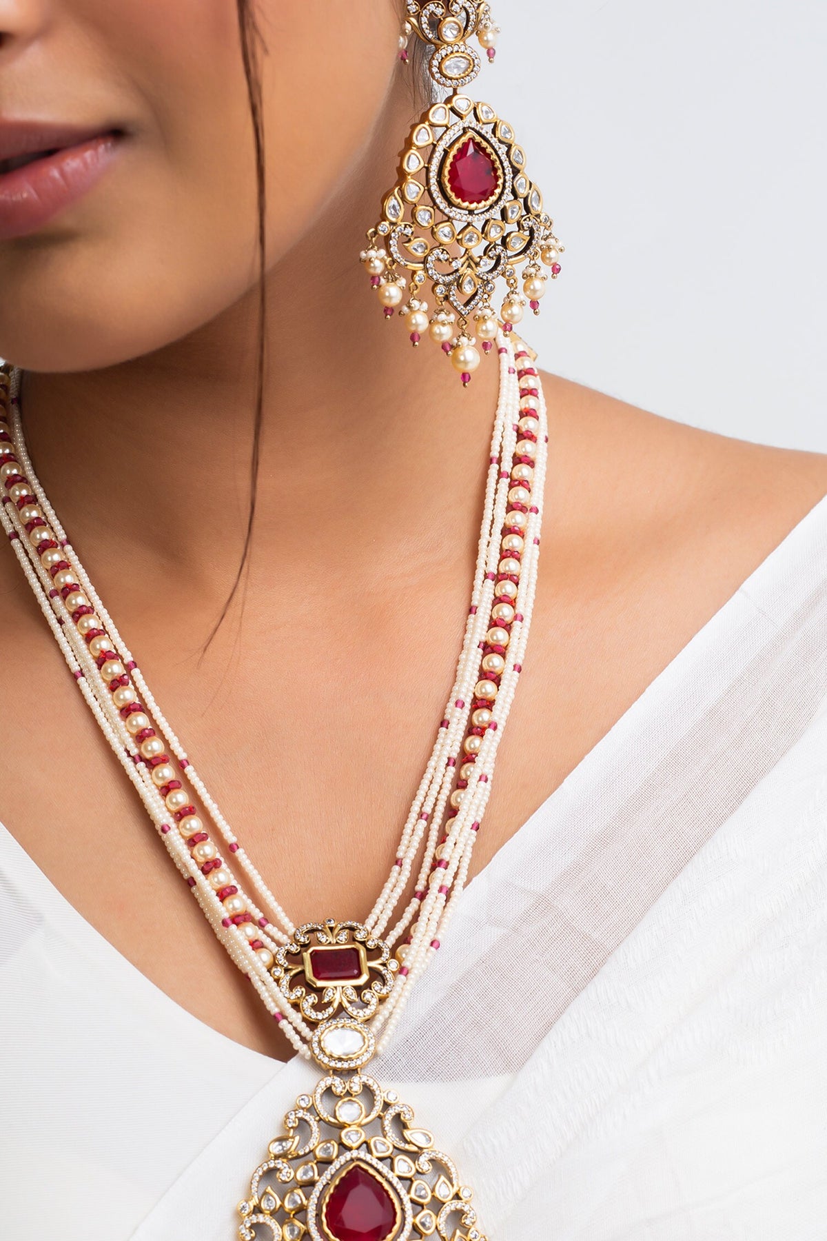 Gold Plated Flower Carved Necklace Set