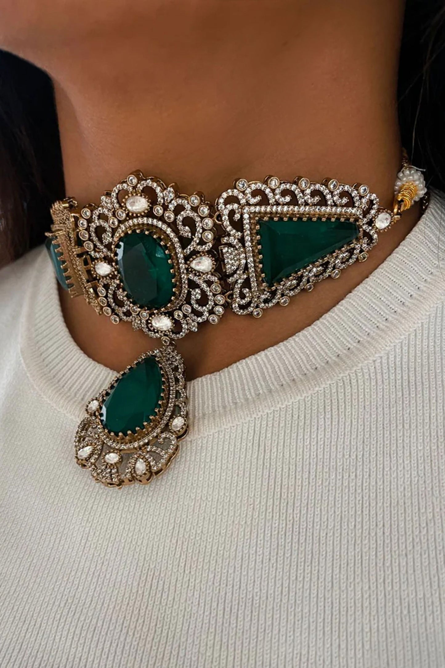 Emerald Stone Victorian Choker Set