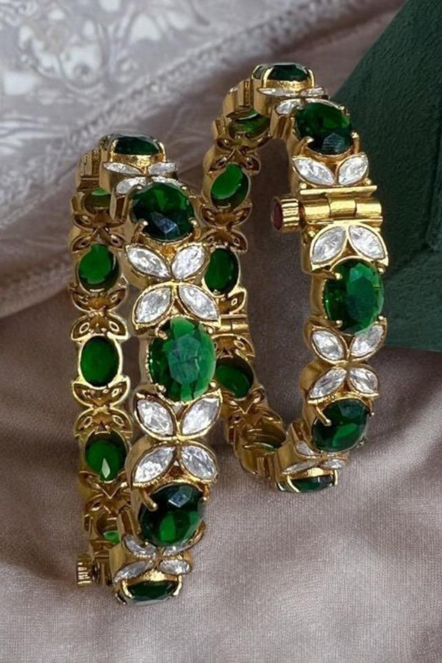 Floral Shaped Bangle Set