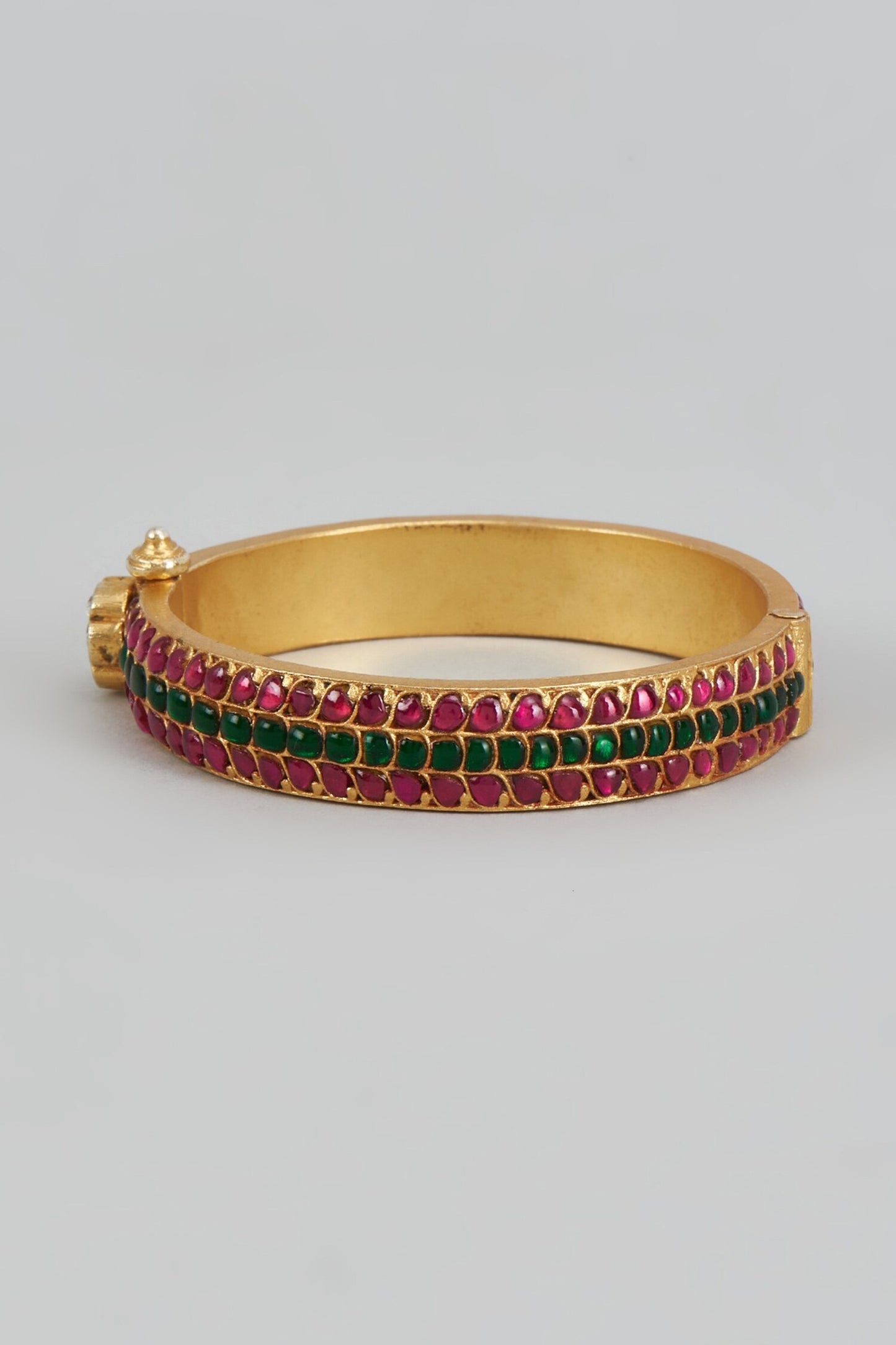 Hariyali Floral Stone Embellished Bangle