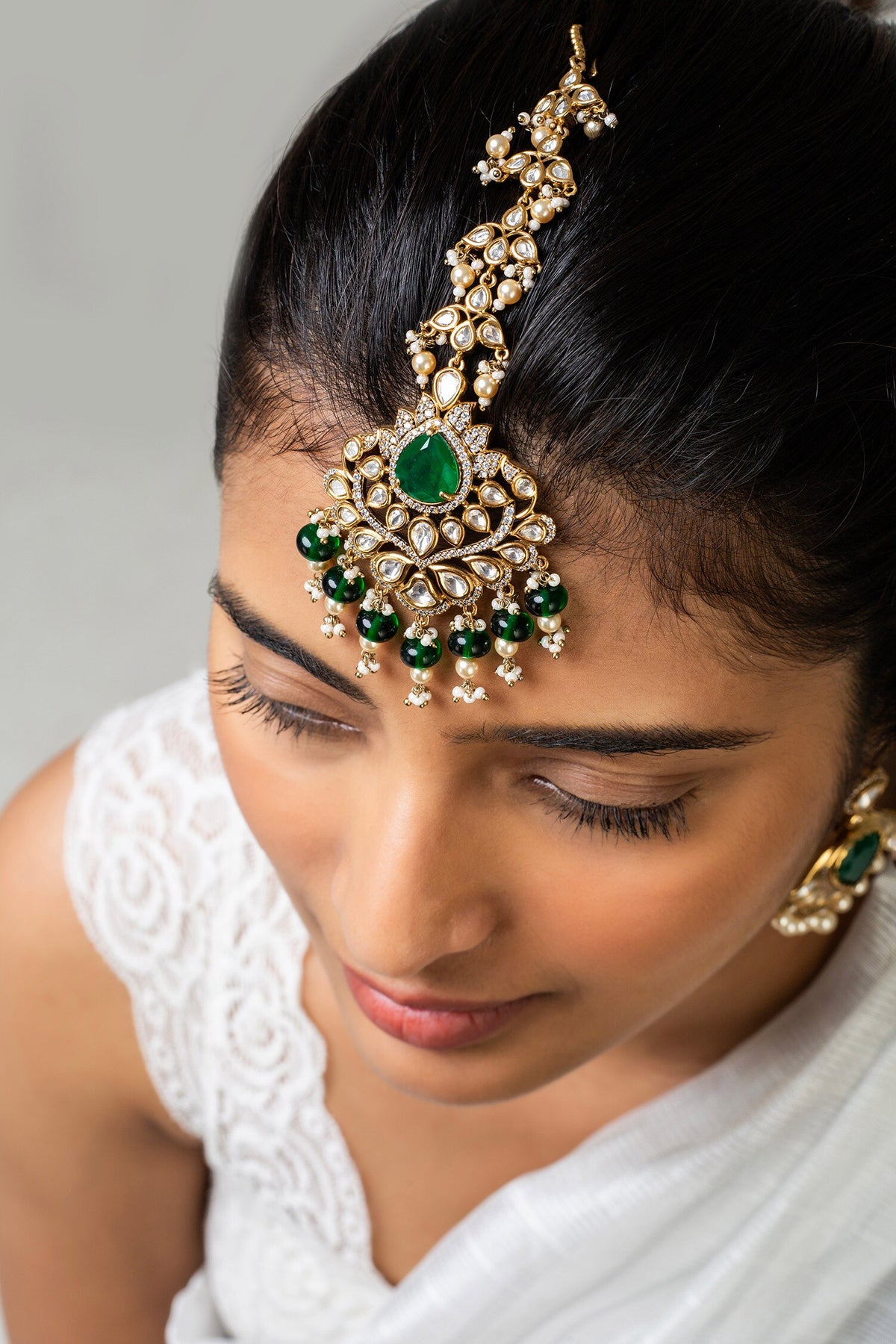 Floral Maangtikka with Green Stone