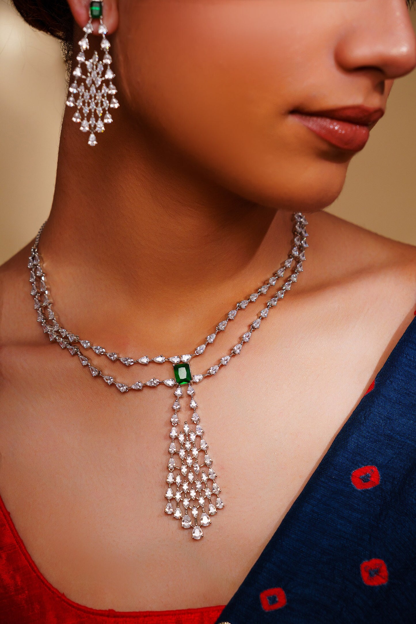 Contemporary Diamond Pendant Necklace Set