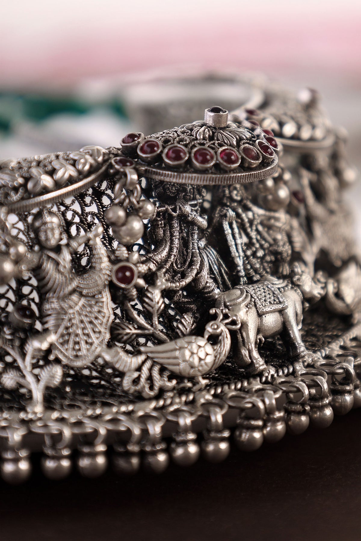 Temple 3D Carving Silver Choker