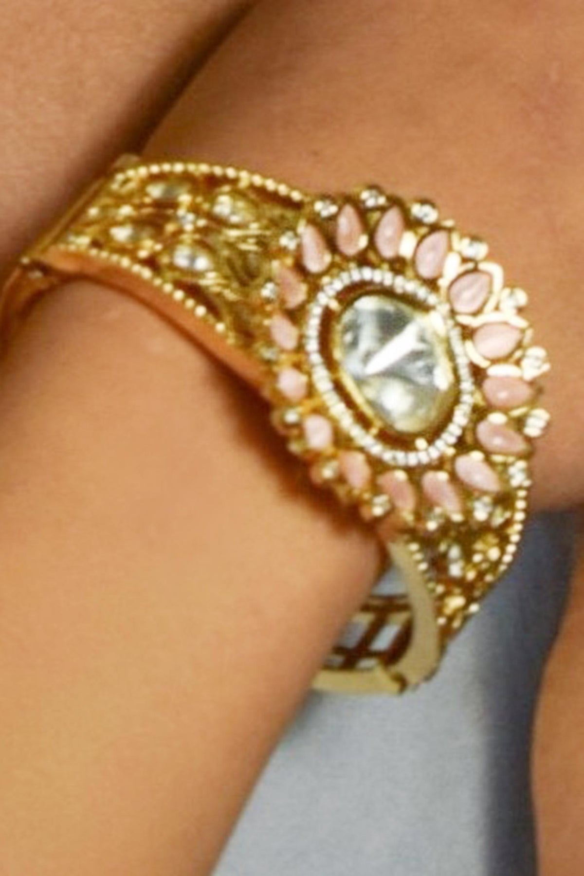 Gold Cutout Moissanite Bangle