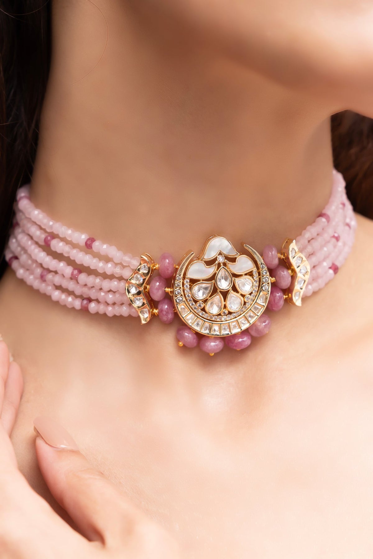 Vinaya Choker Set