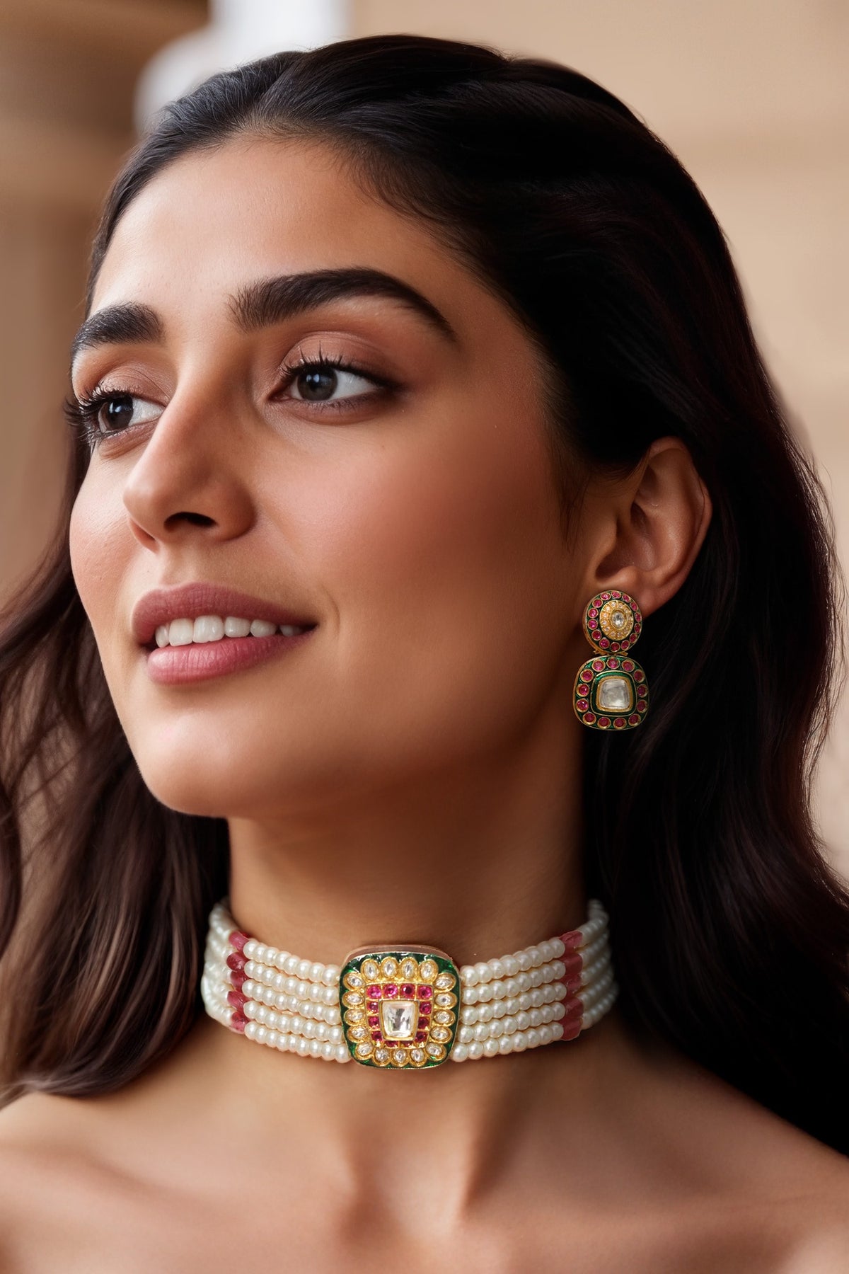 Gold Finish Kundan Necklace Set