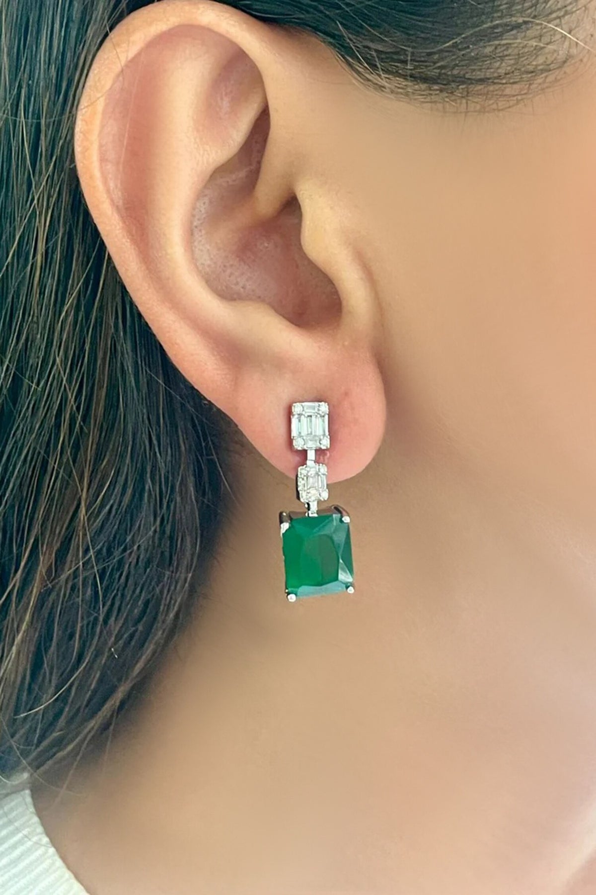 Baguette Emerald Diamond Line Necklace Set