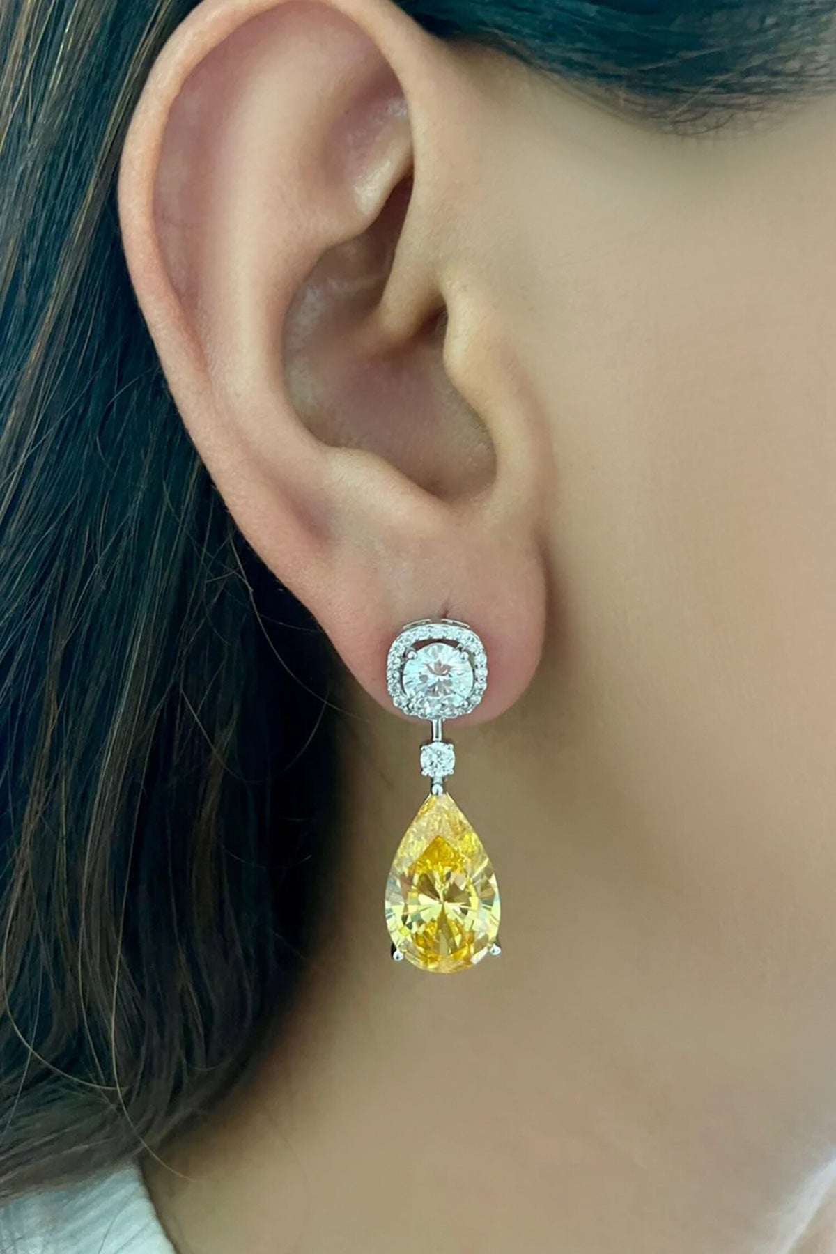 Rabta Citrine Tear Drops Circular Diamond Necklace Set