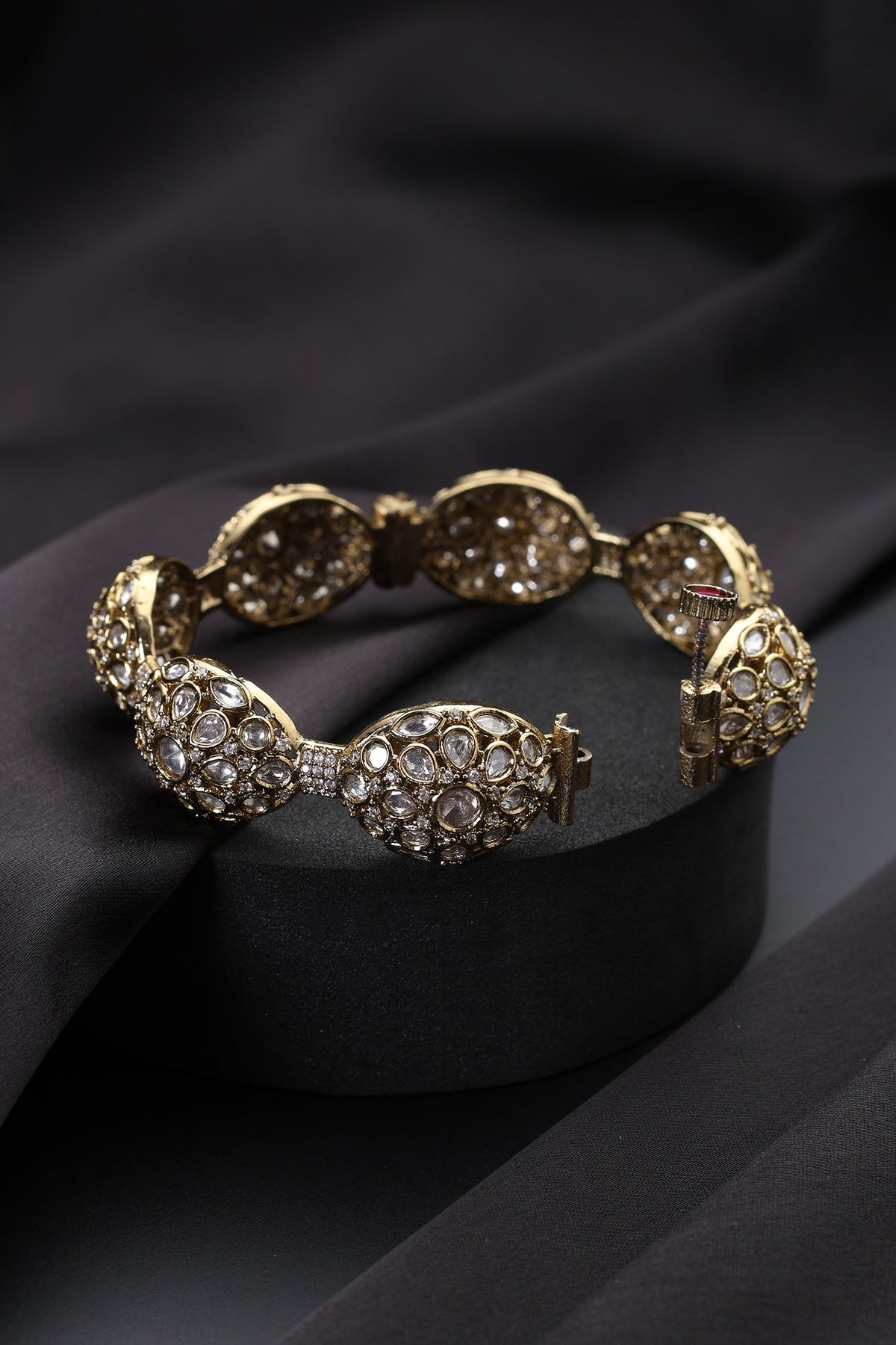 Gold Polki Pacheli Kada