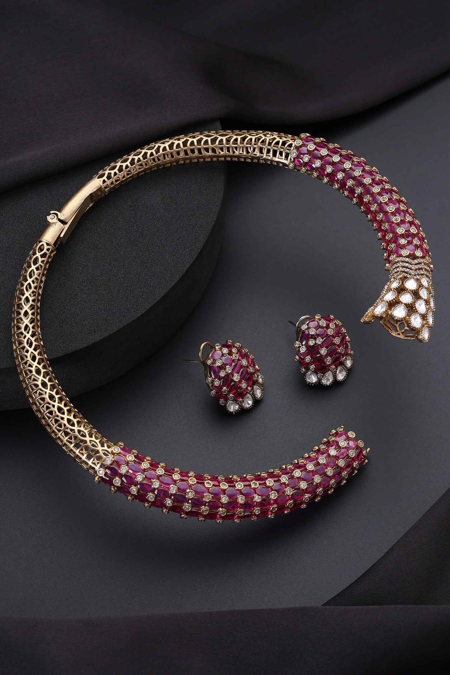 Ruby Hasli Necklace Set