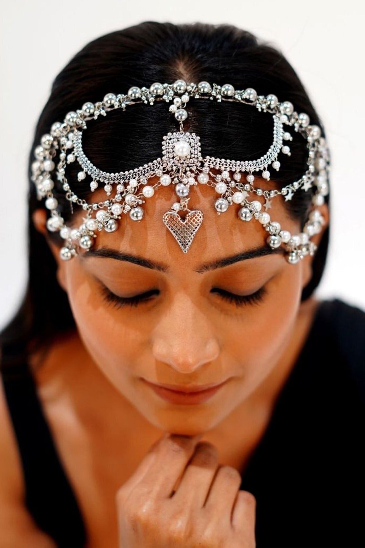 Liana Embellished Mathapatti