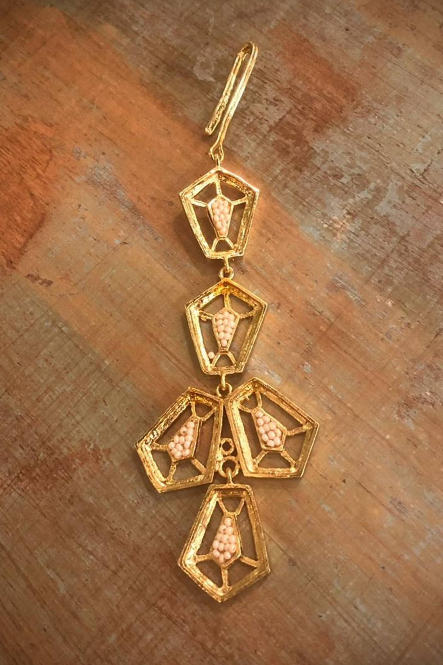 Lantern Geometric Maangtikka