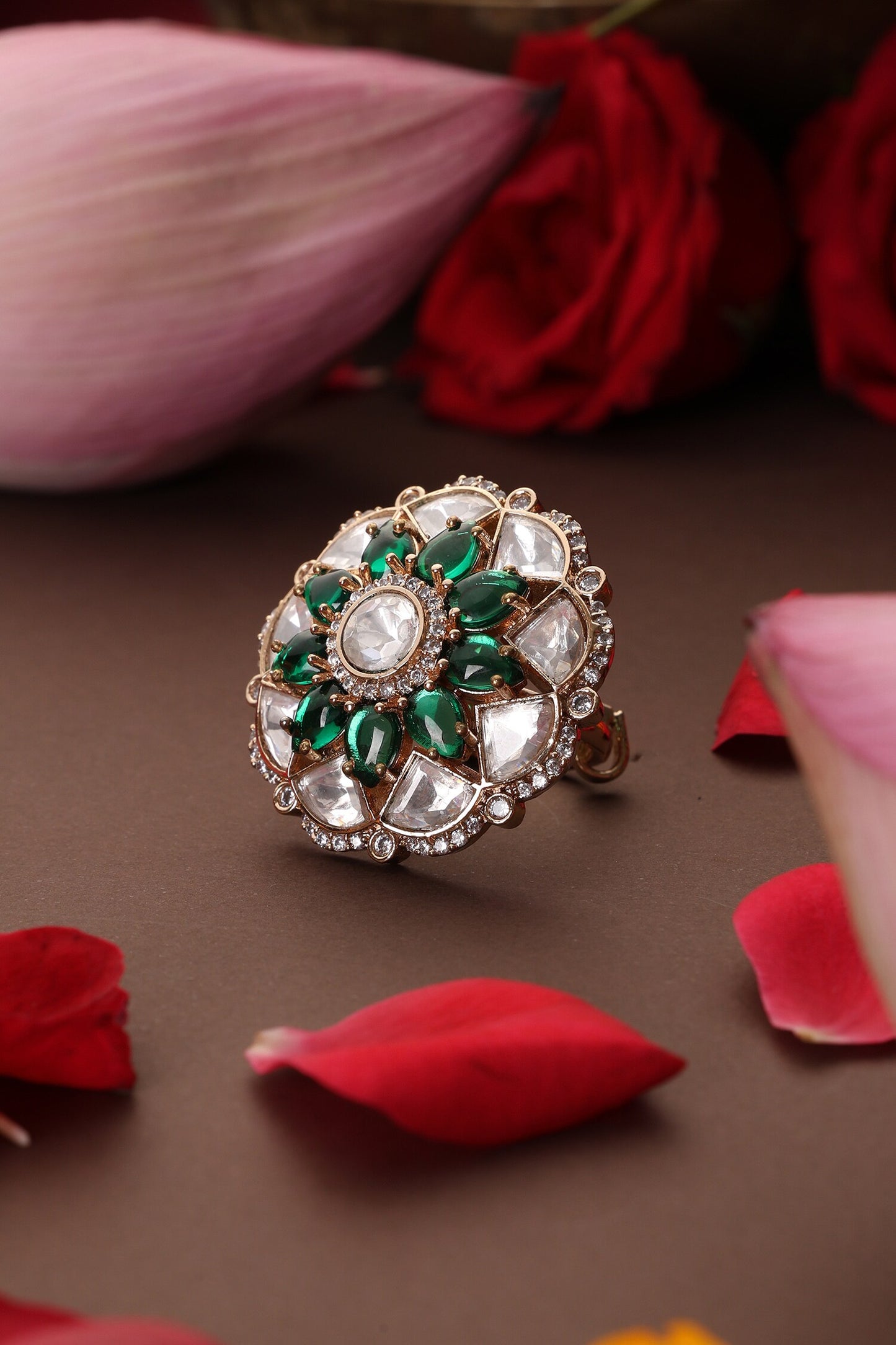 Emerald And Polki Embellished Ring