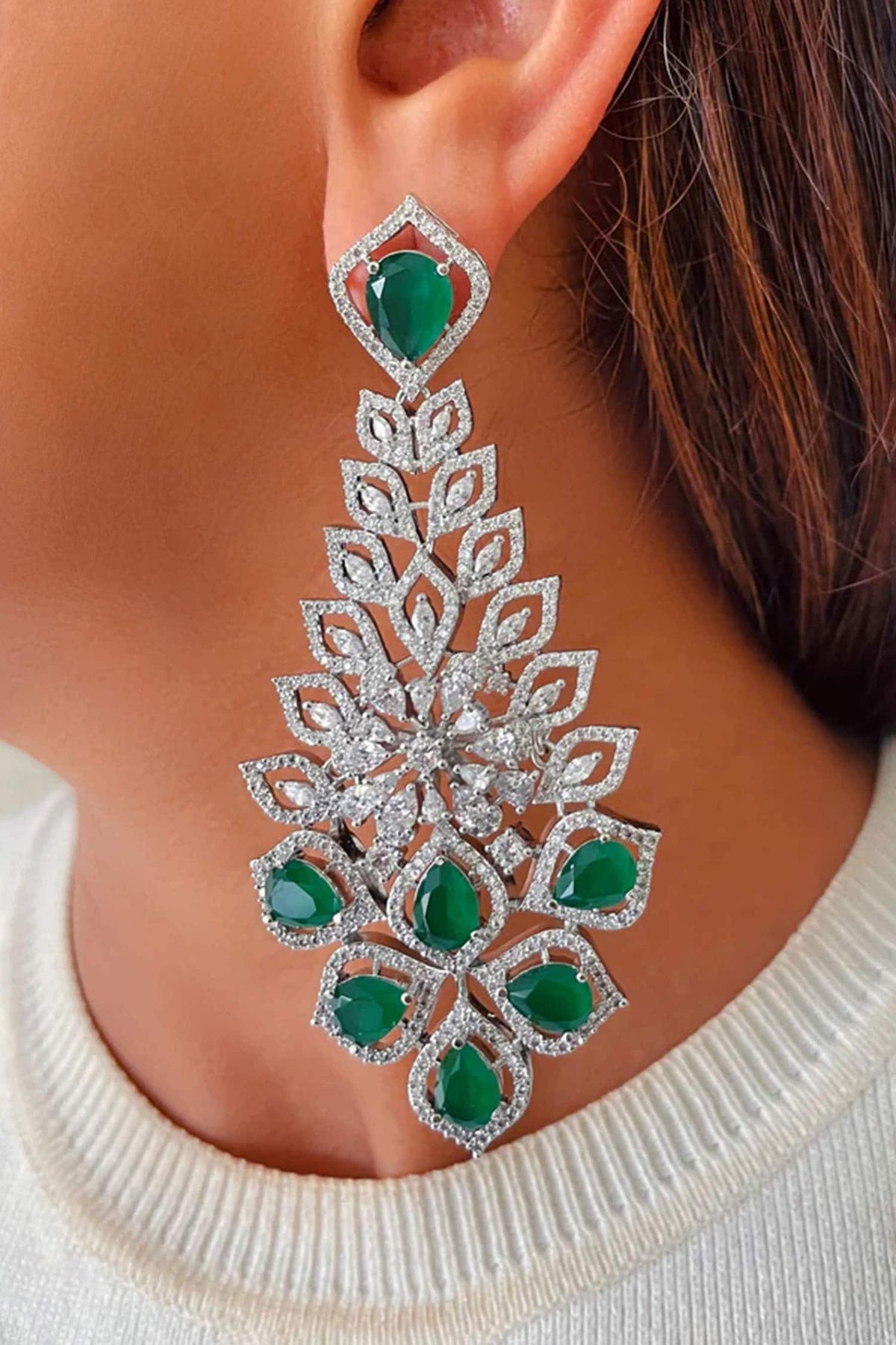 Aaradhya Marquise Imitation Diamond Choker Set