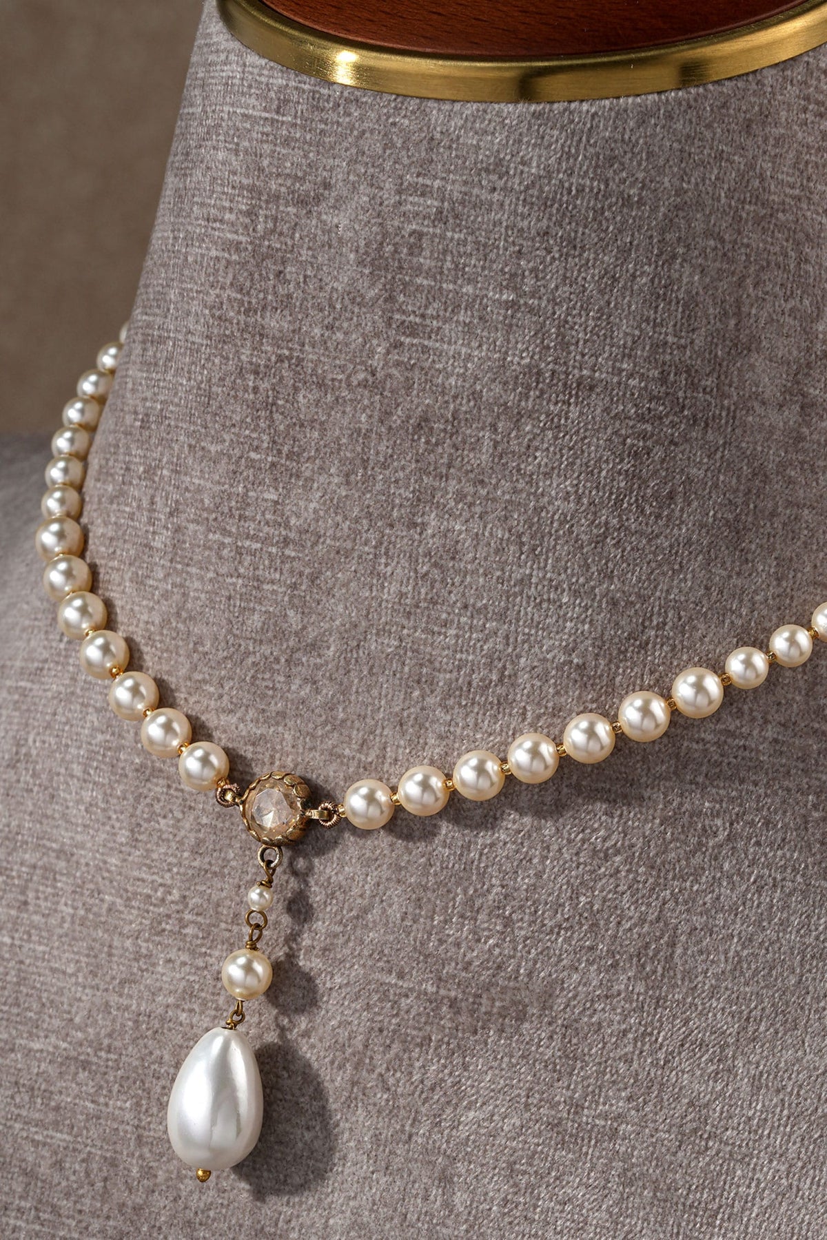 Pearl Chain Choker