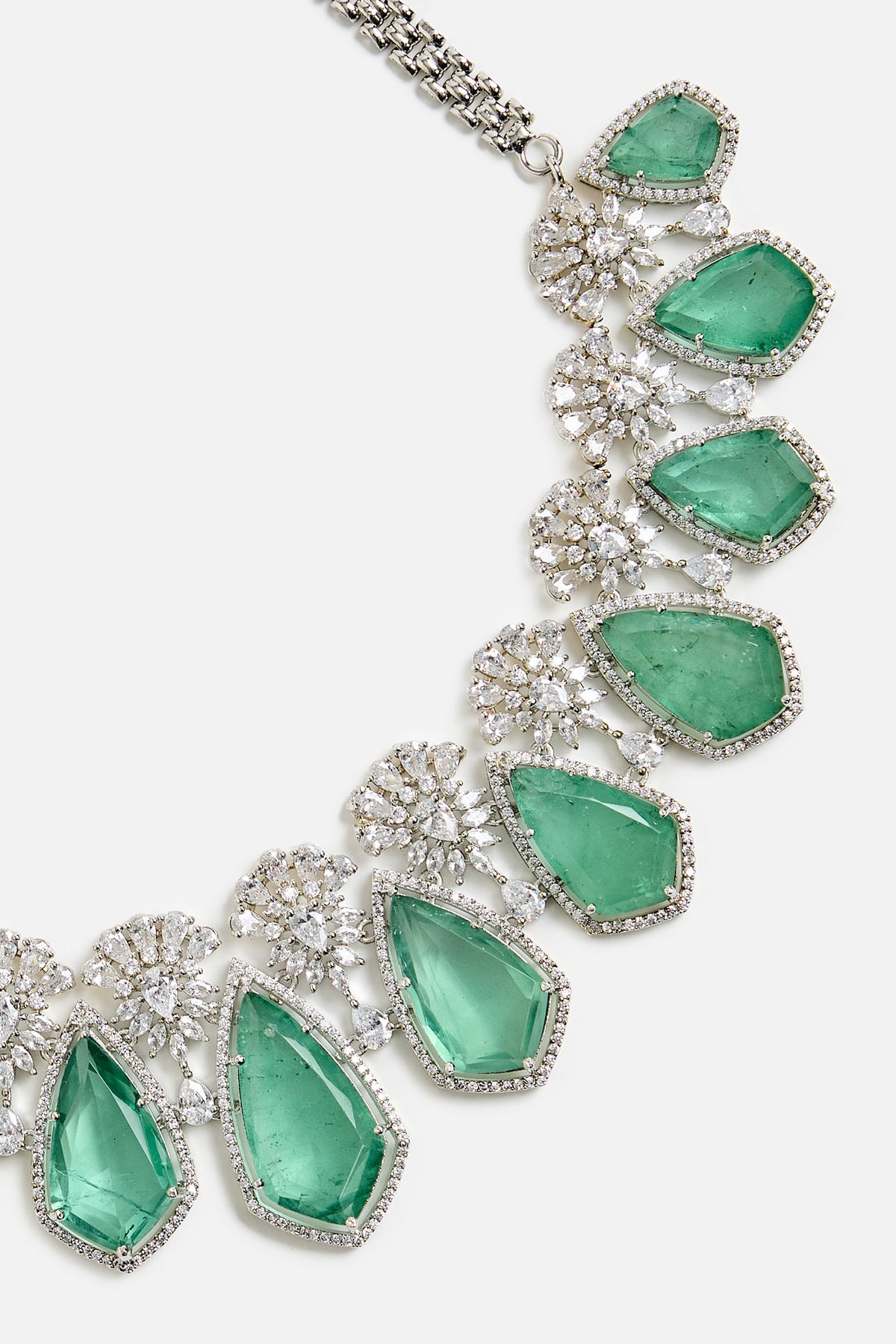 Emerald Elegance Necklace Set