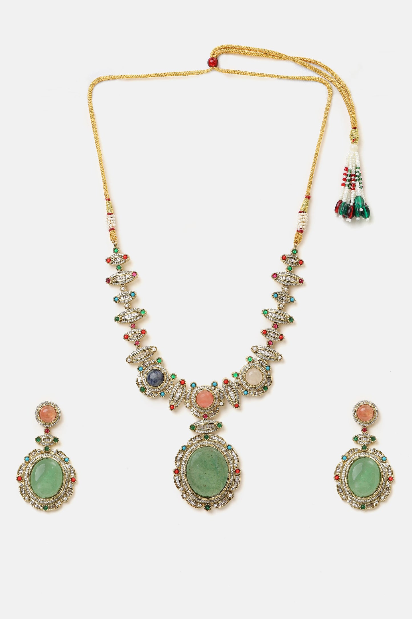 Kundan Studded Pendant Necklace Set