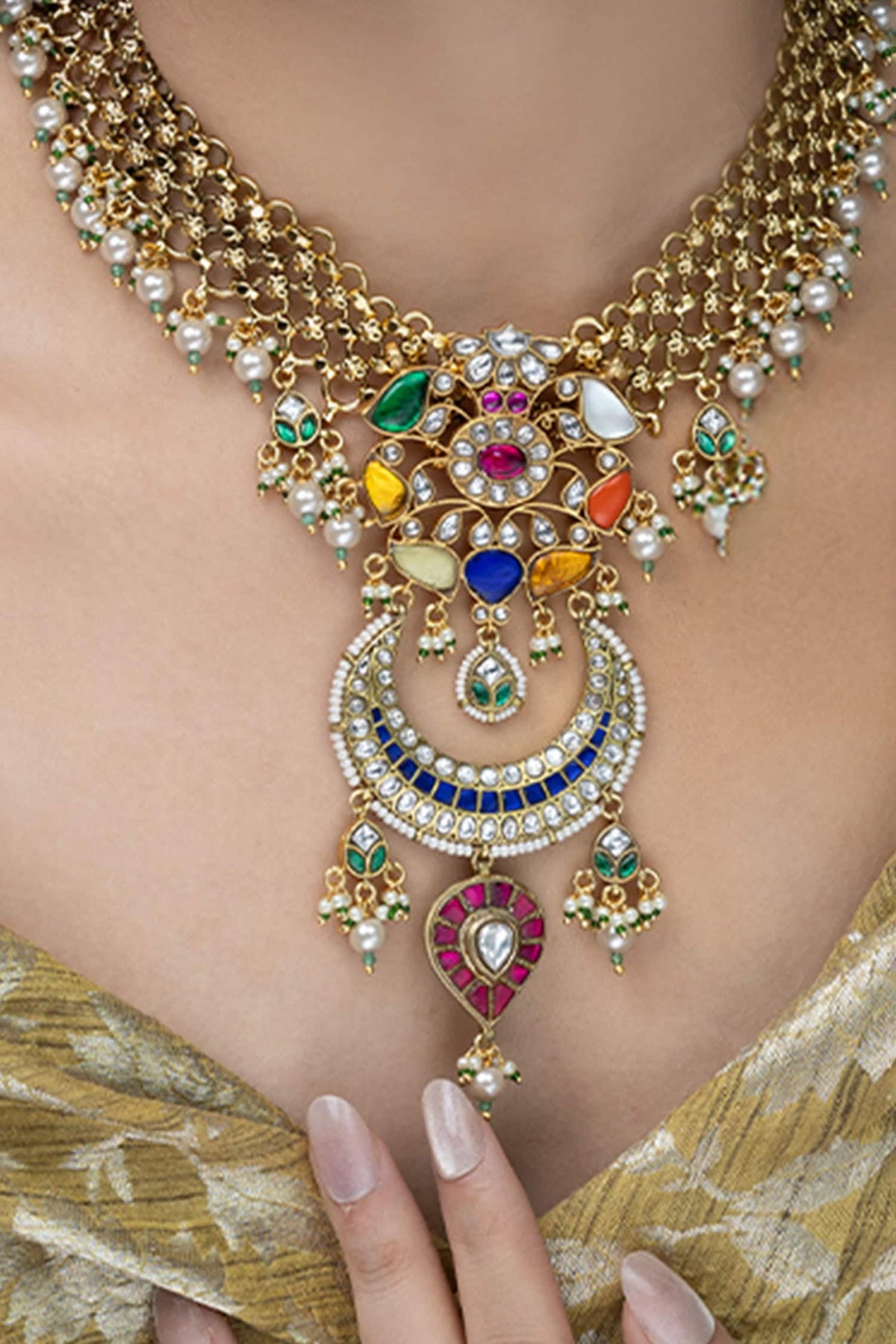 Rivaah Embellished Pendant Necklace
