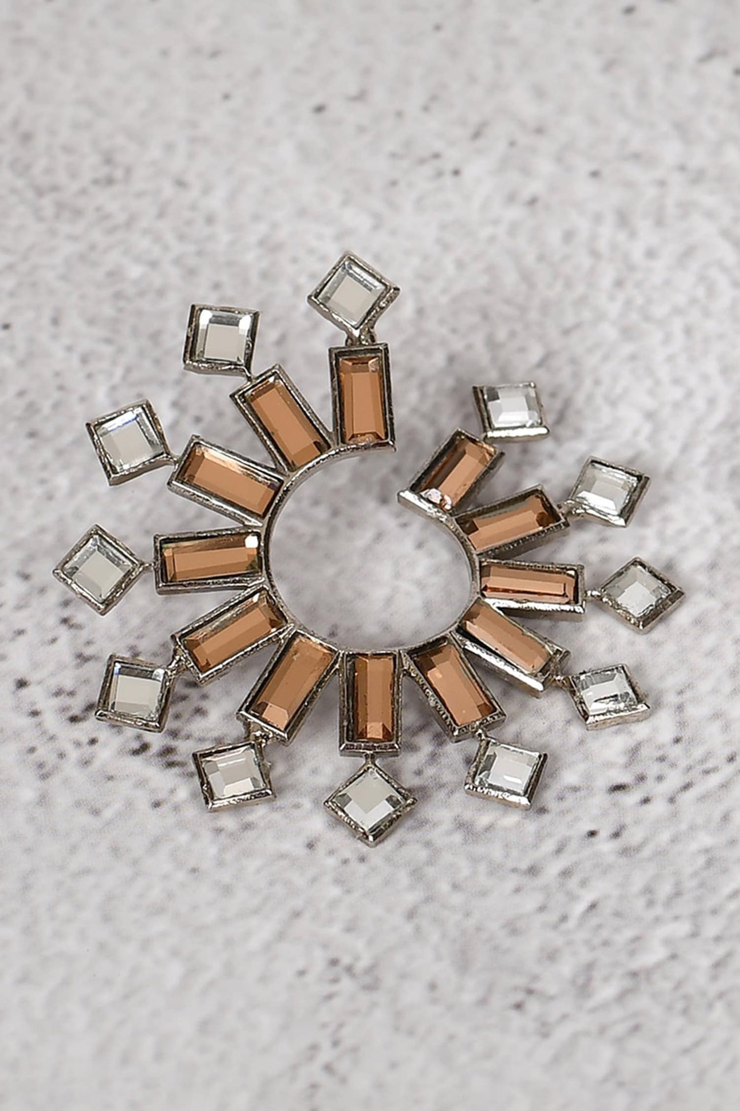 Kundan Geometric Stud Earrings