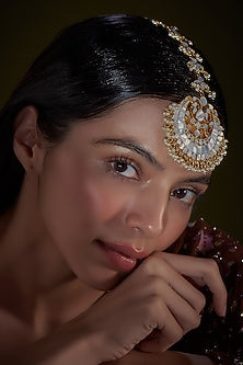 Gold Finish Kundan Polki & Mother Of Pearls Maang Tikka