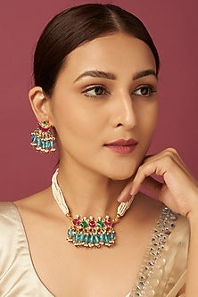 Gold Finish Kundan Choker Necklace Set