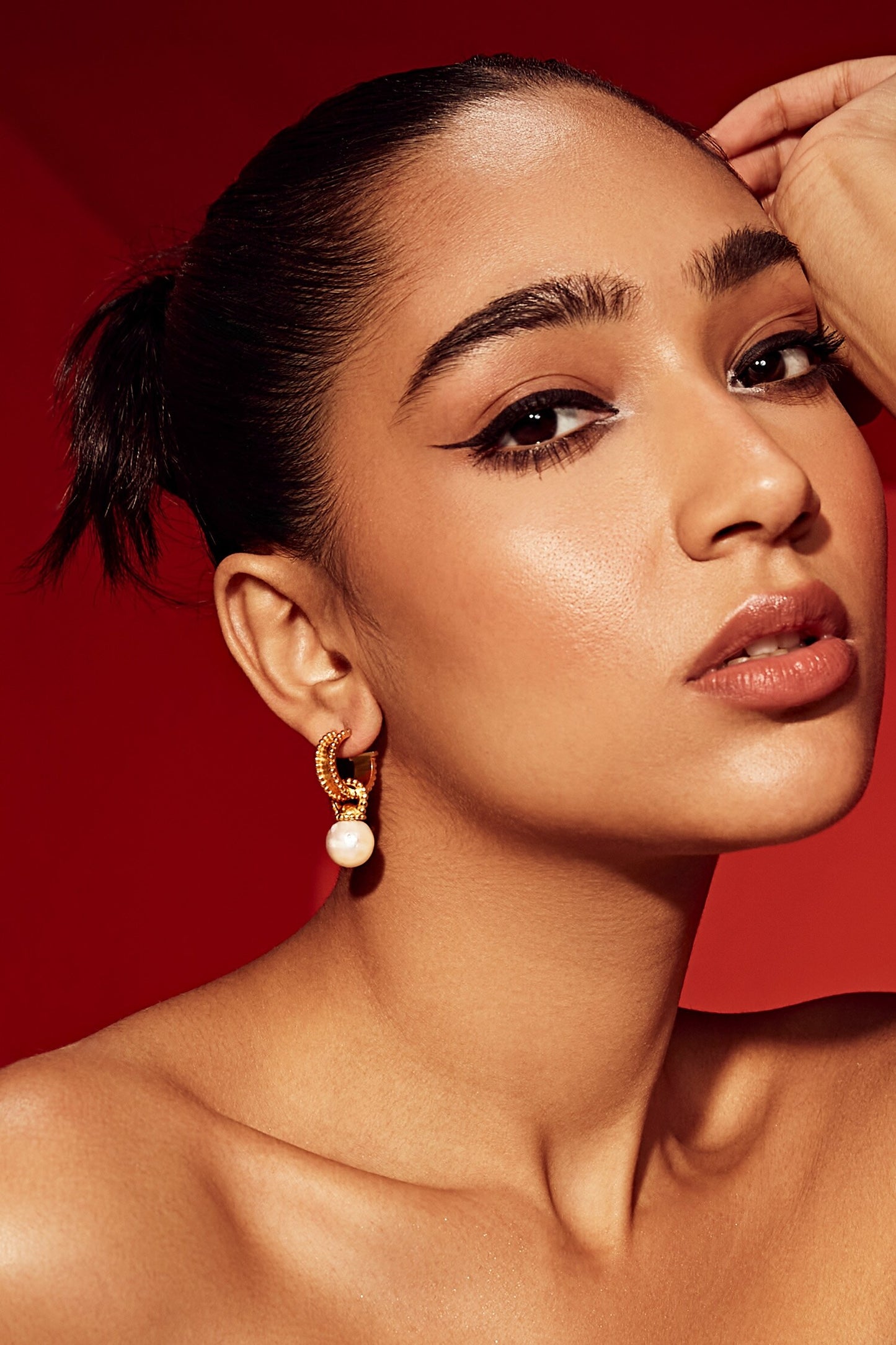 Oyster Baroque Hoops