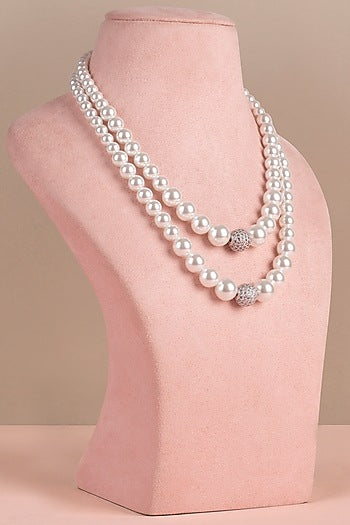 White Necklace In Pearls & Silver Swarovski